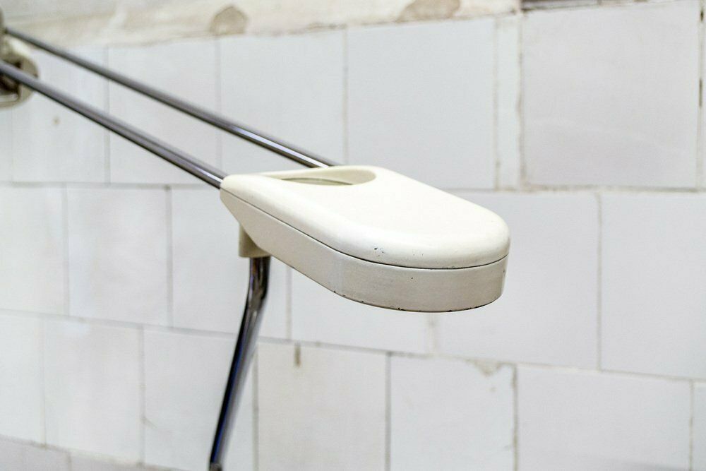 Gewrichte Halogeenlamp, Italië, Jaren 1970 photo 2869.36