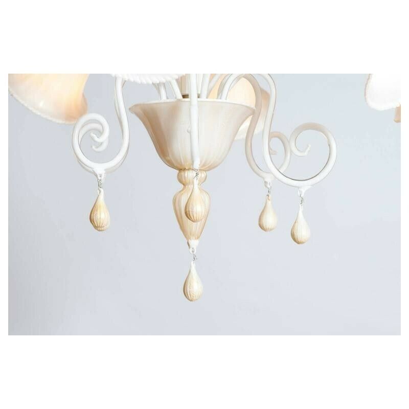 Italian Venetian, Chandelier Blown Murano Glass, Ivory & Gold 24k, Seguso, 1990s photo Lighting
