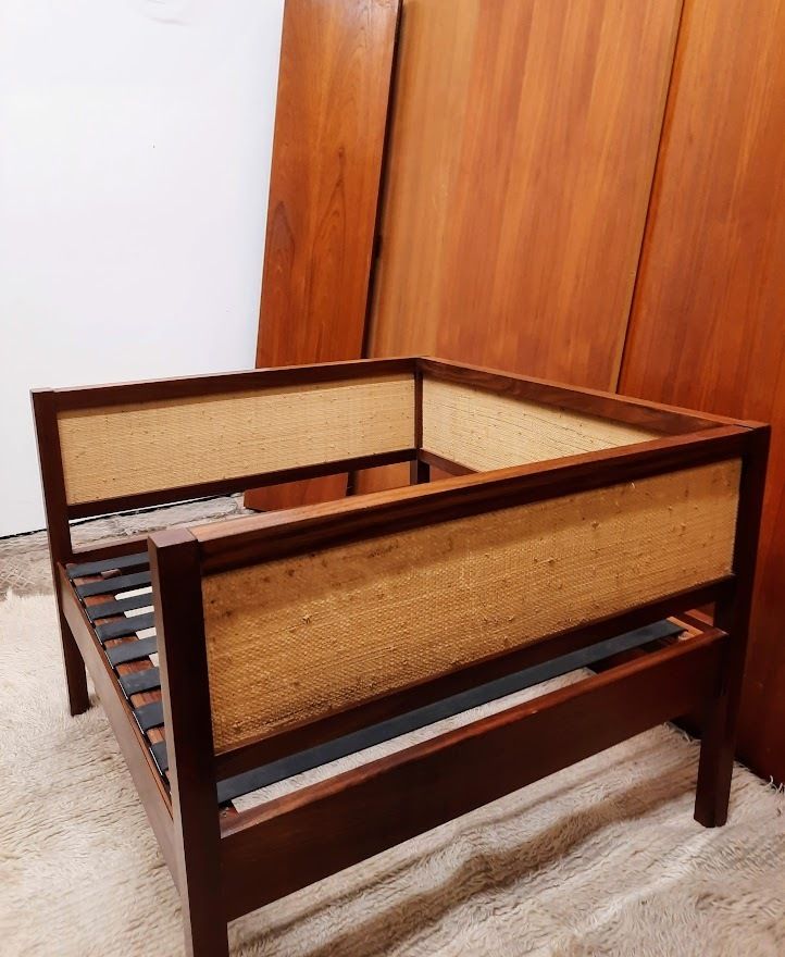Guy Rogers Armchairs And Coffee Table photo Furniture