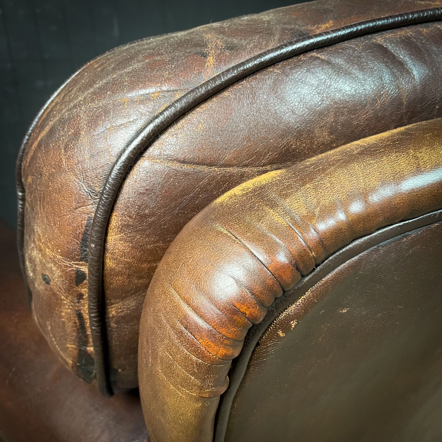 Vintage Brown Leather Armchairs – Set Of 2 Pieces photo buy