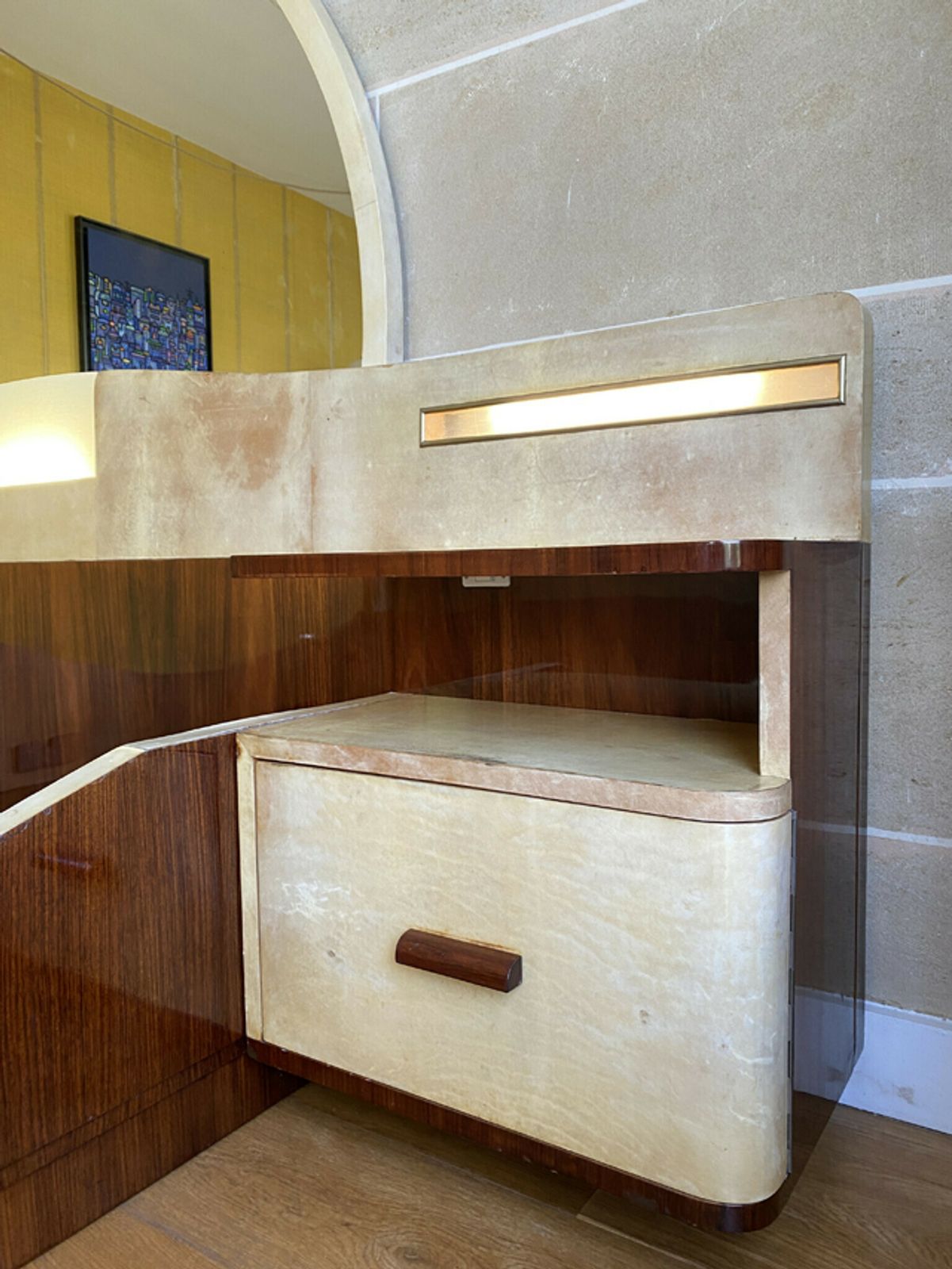 7822.0 Large Bed With Integrated Bedside Tables In Rosewood And Parchment, Art Deco, 20th Century photo