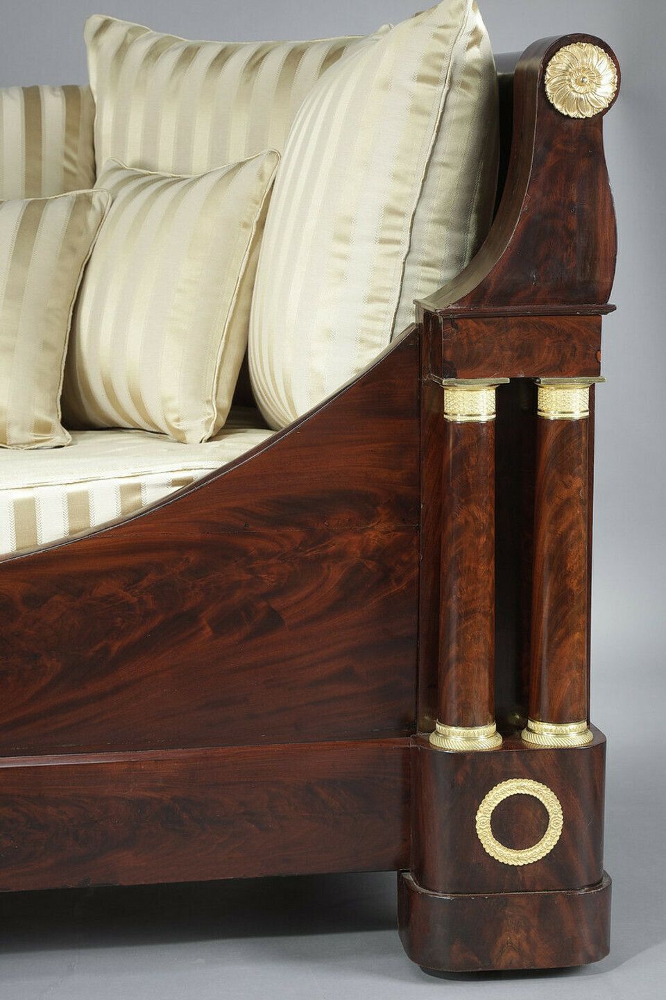 Restoration Period Mahogany And Gilt Bronze Sofa Bed, 19th Century photo Furniture