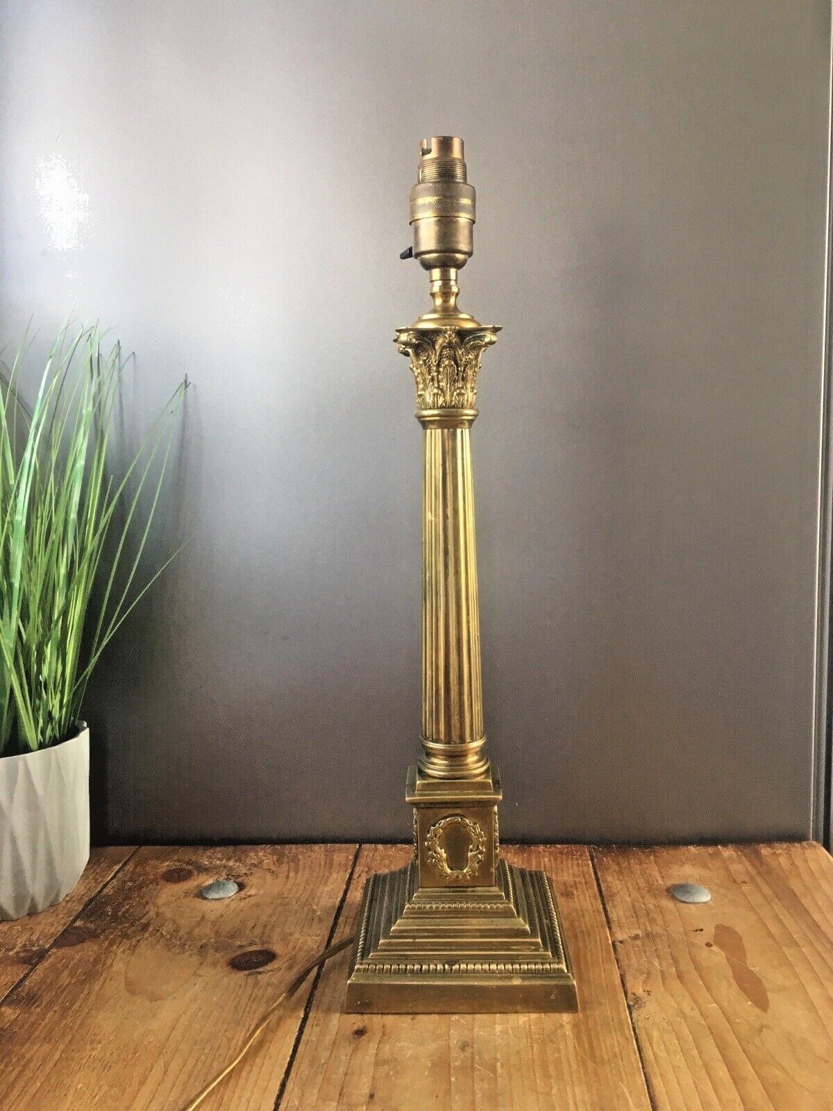Large Antique 20s Corinthian Column Table Lamp Acanthus Leaf Grand Country House photo vinterior