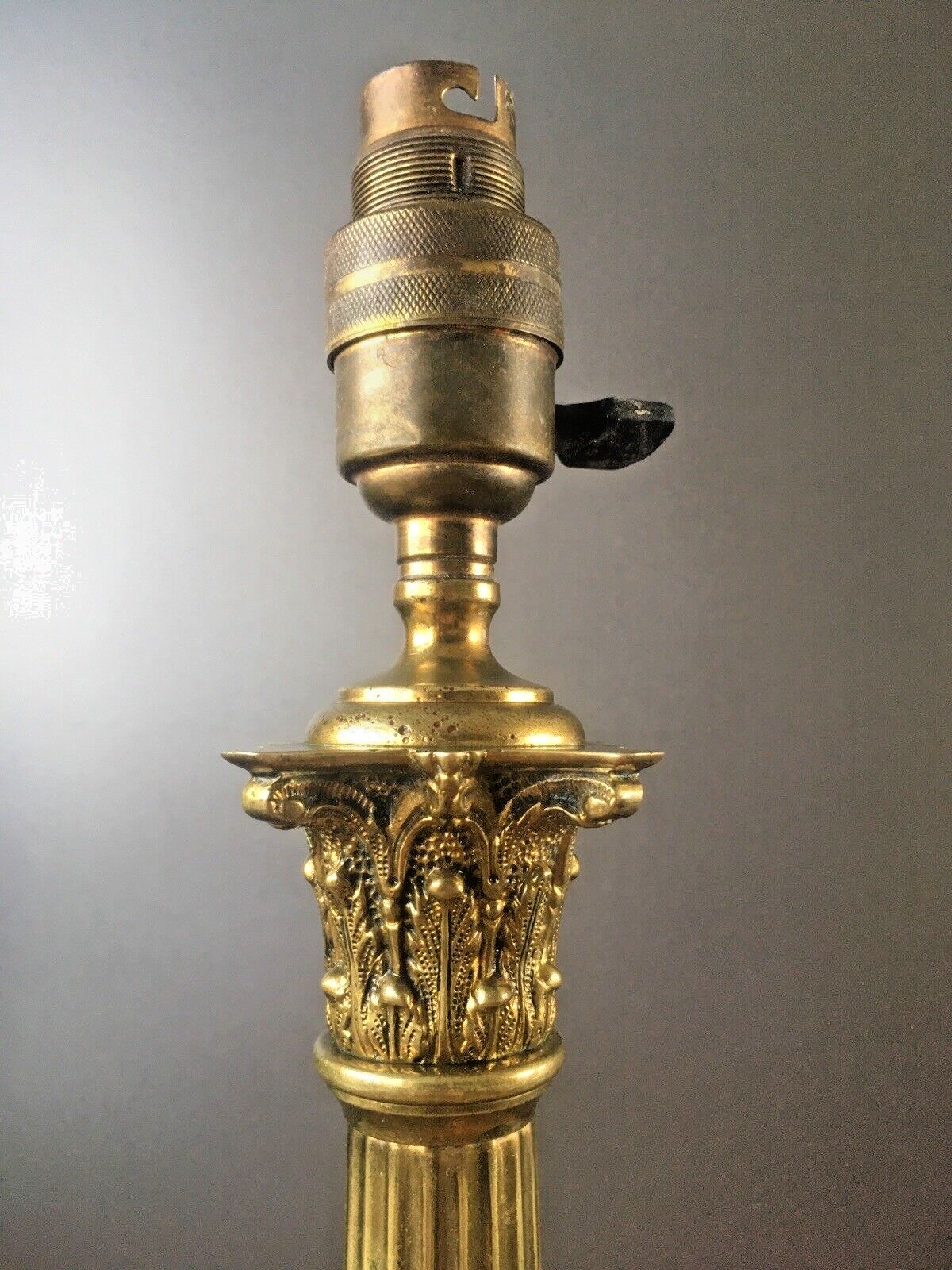 250.0 Large Antique 20s Corinthian Column Table Lamp Acanthus Leaf Grand Country House photo