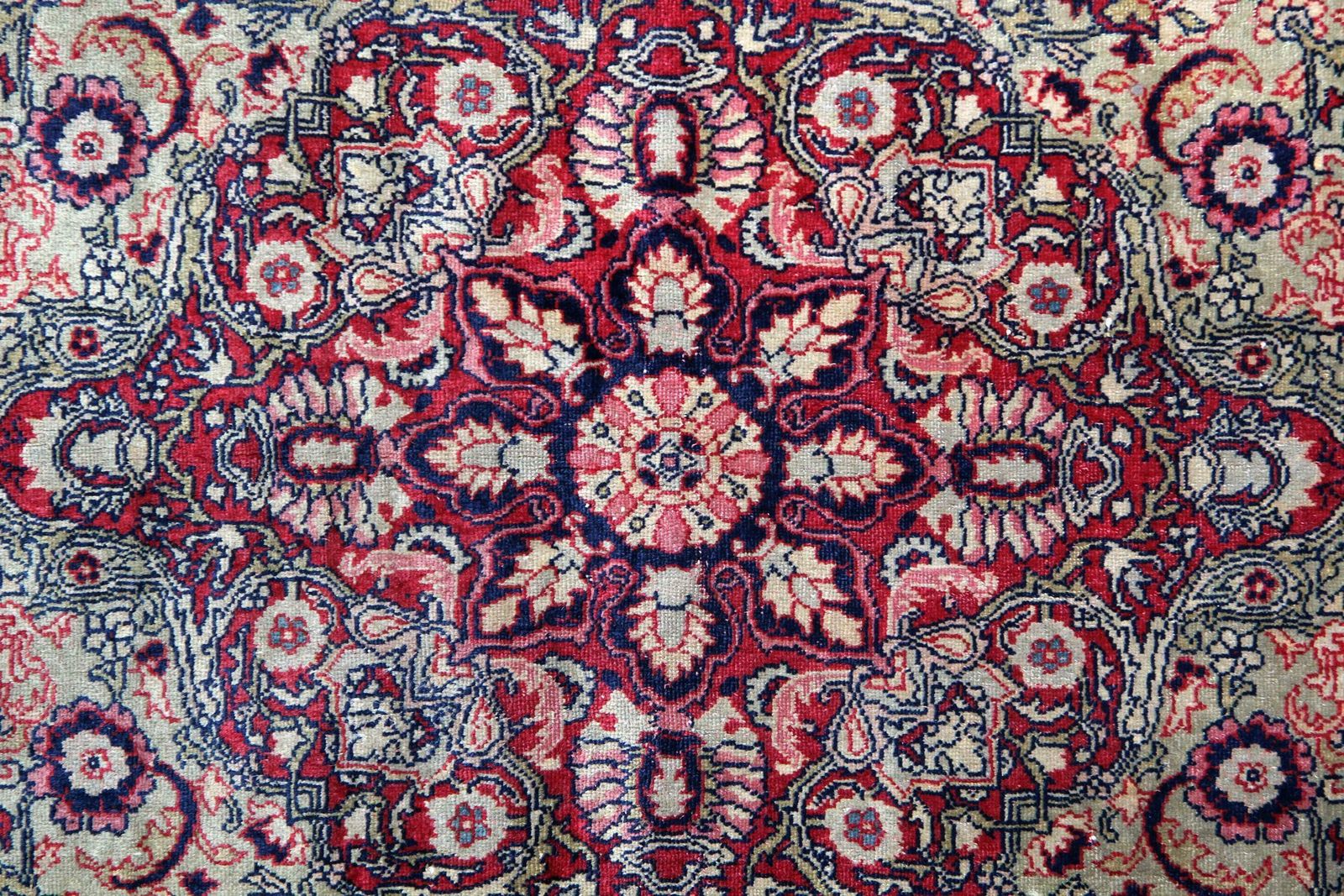 Handmade Carpet Antique Rugs, Agra Indian Rug, Red Oriental Rugs For Sale photo Textiles