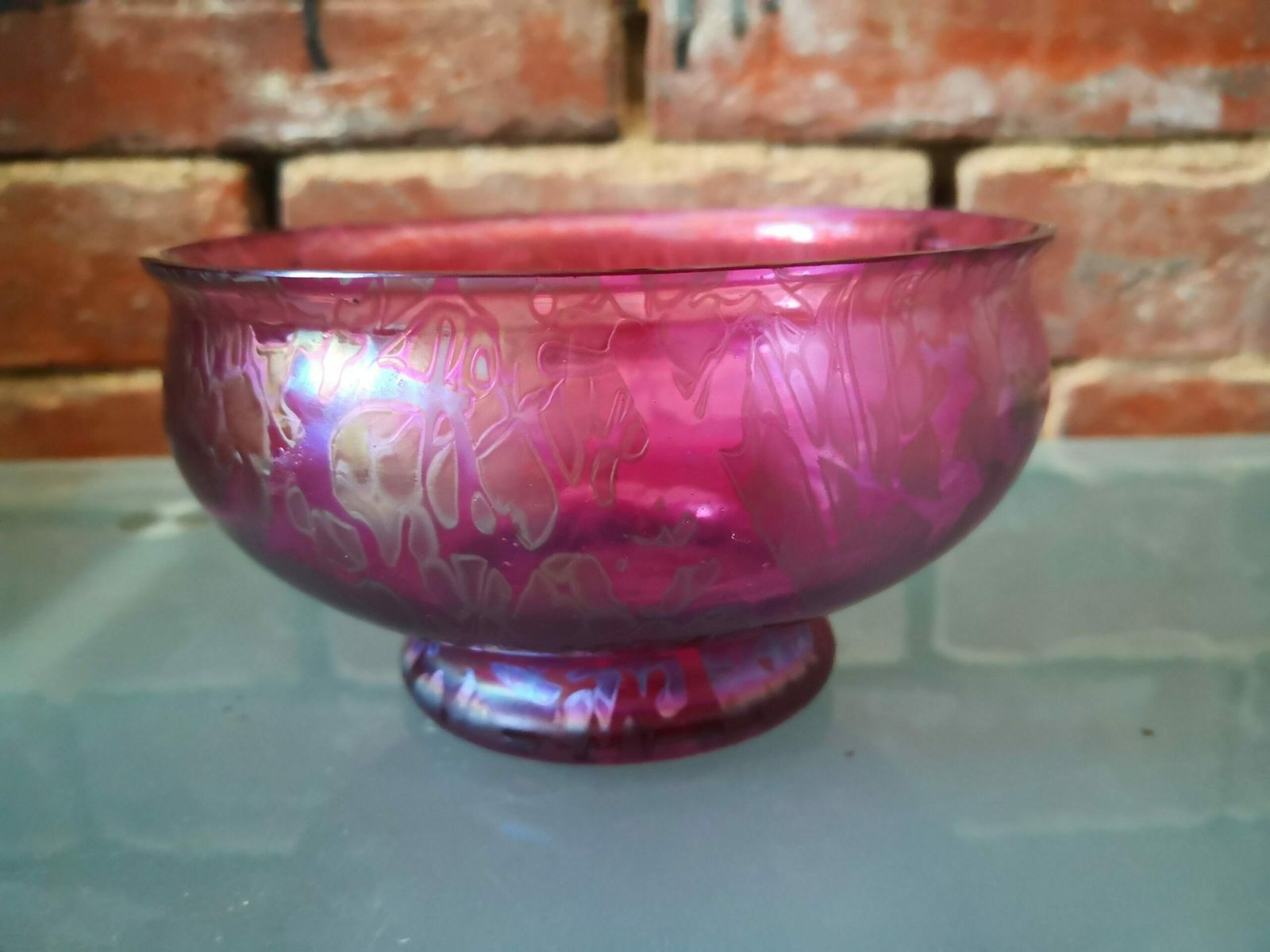 Royal Brierley Michael Harris Studio Glass Pink Irridescent Bowl photo furniture