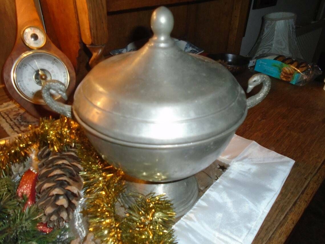 Antique French Pewter Soup Tureen Or Serving Dish, Lidded, Circa 1920s, Art Deco, Bird Handles photo for sale