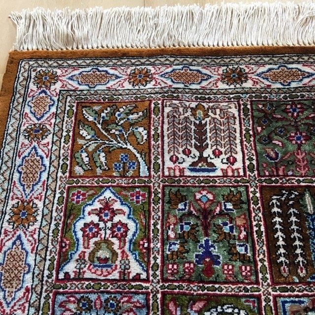 Qum Silk Rug 30 X 22 Inch / 75 X 57 Cm Fine Carpet photo for sale