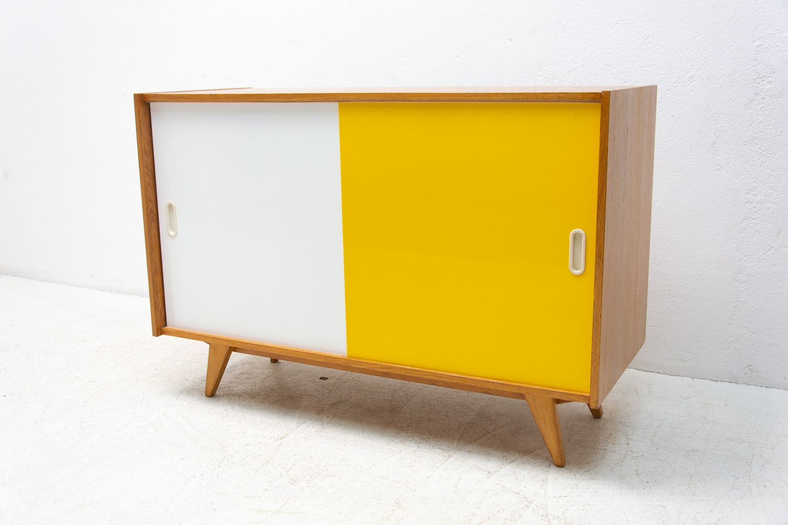 Fully Restored Mid Century Sideboard U 452 By Jiří Jiroutek 1960´S Czechoslovakia photo 811.0