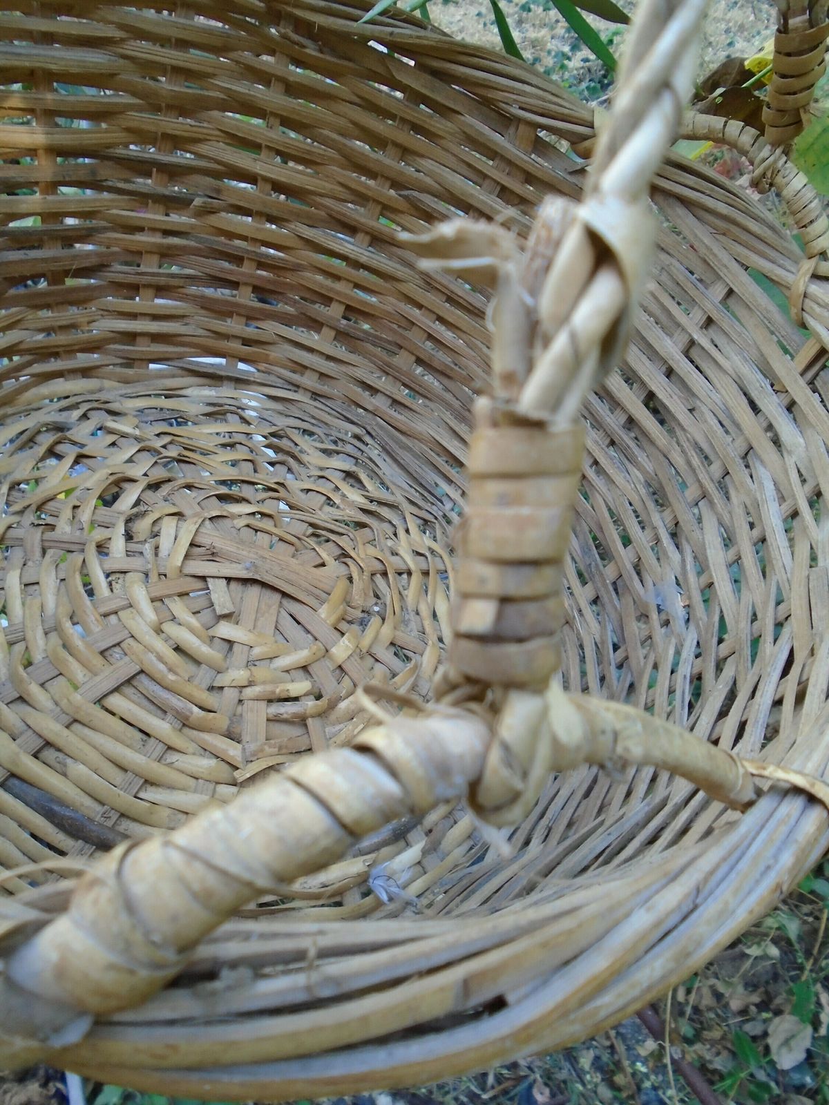 Lovely Vintage French Woven Wicker Basket With 3 Handles photo 58.0