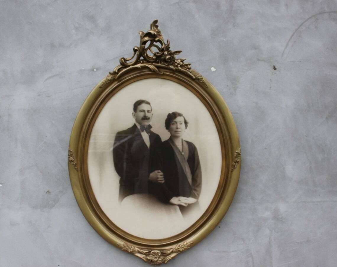 Antique Wood And Gilded Plaster Frame 1900's Large Family Portrait Framed Black And White Photo For Wall Hanging