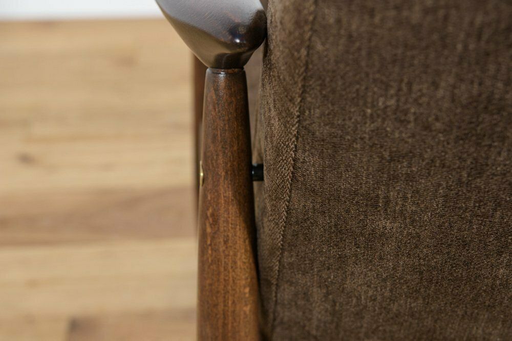 photo buy Gfm 87 Armchair By Juliusz Kedziorek For Gościcińskie Furniture, 1960
