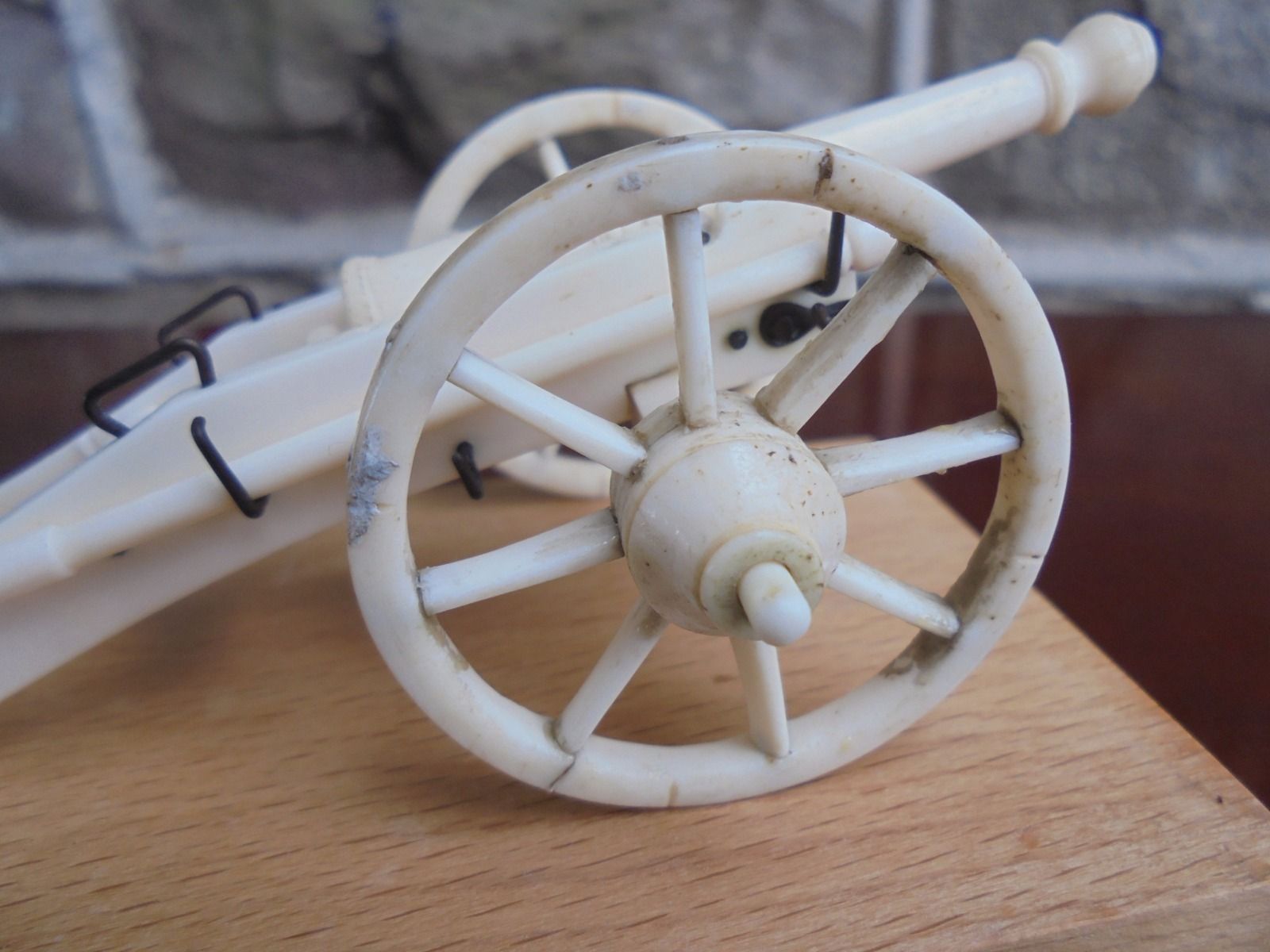 Antique Carved Bone Model Of A Cannon & Gun Carriage C.1900 photo vinterior