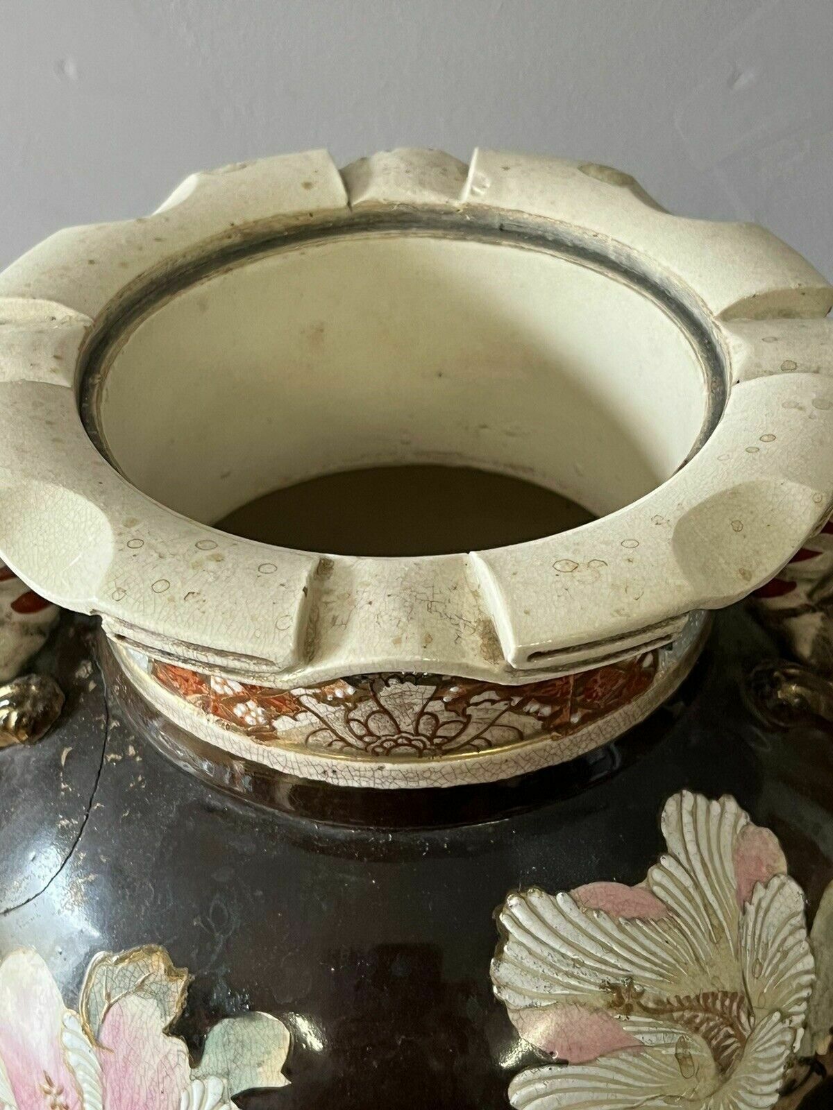 Satsuma Dogs Of Fo Vase On Stand. Large & Impressive photo buy