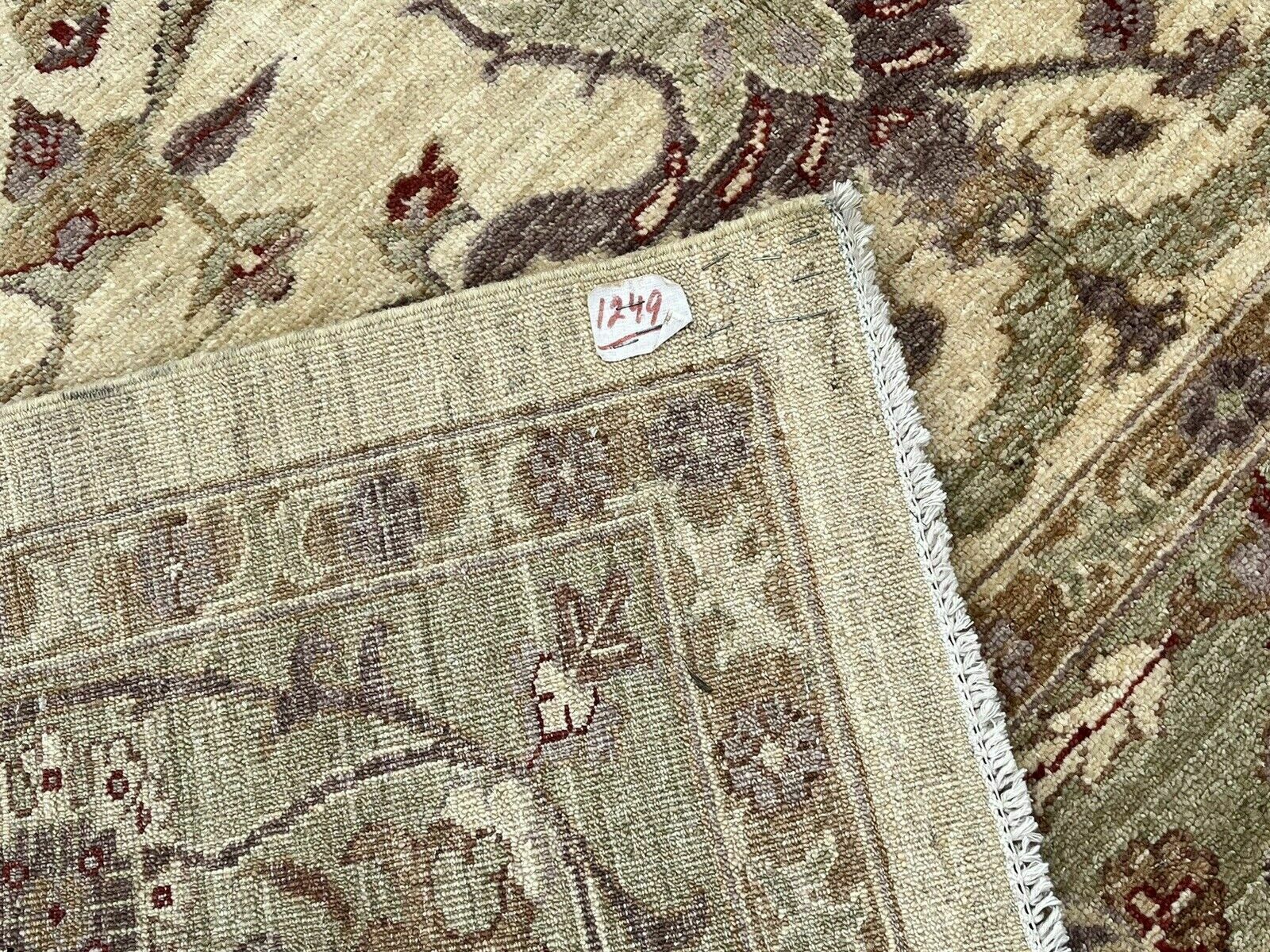 photo vinterior Country House Carpet/ Rug, Superb Quality. Floral Pattern