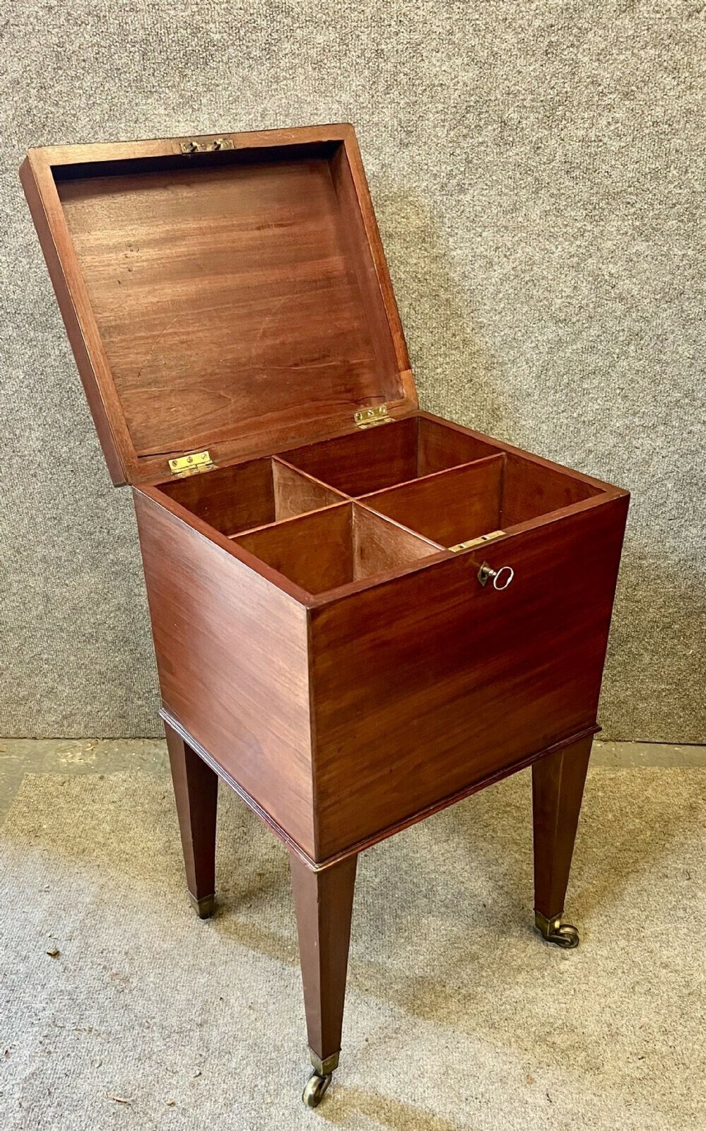 Antique 19th. Century Mahogany Cellarette