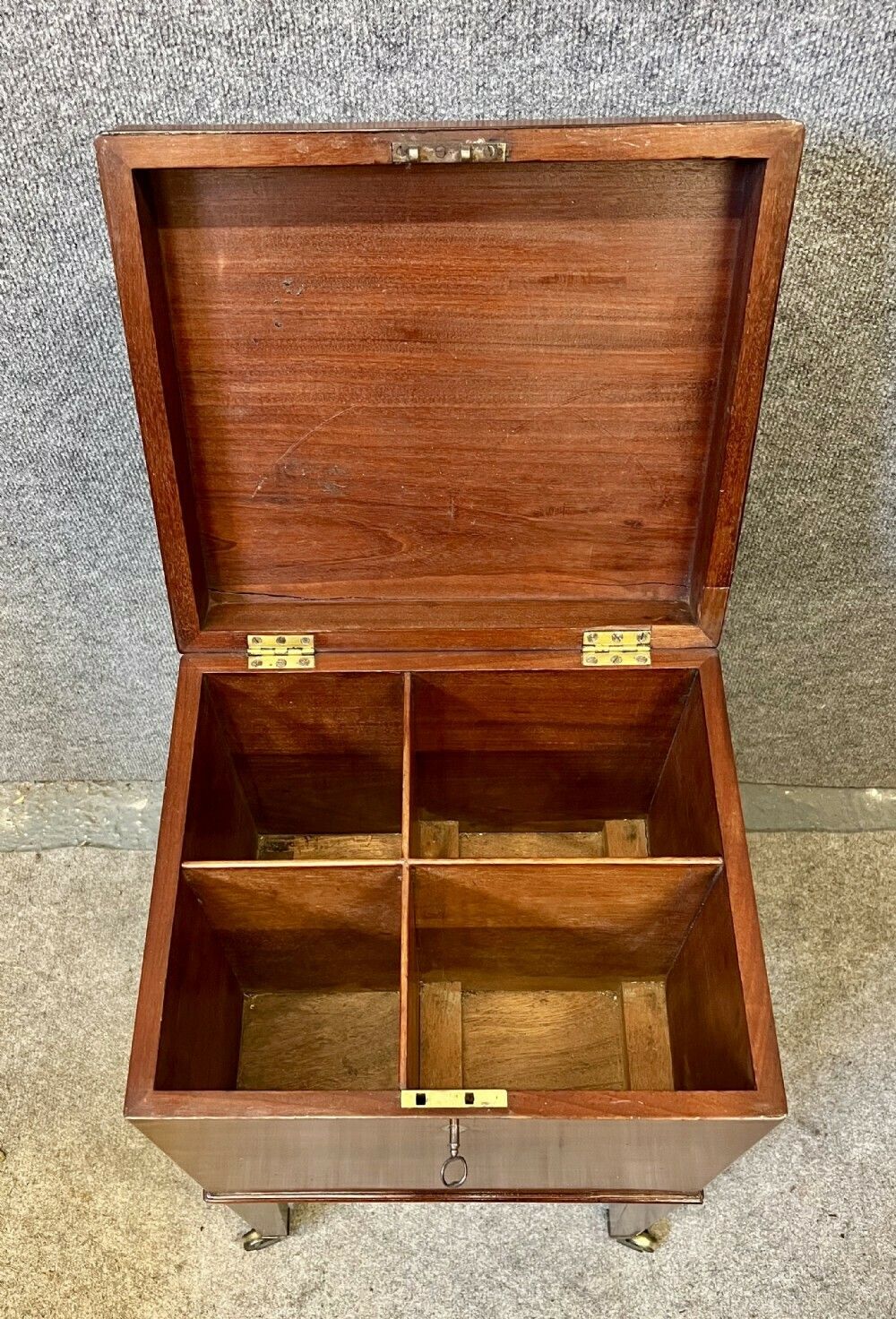 Antique 19th. Century Mahogany Cellarette photo 523.0