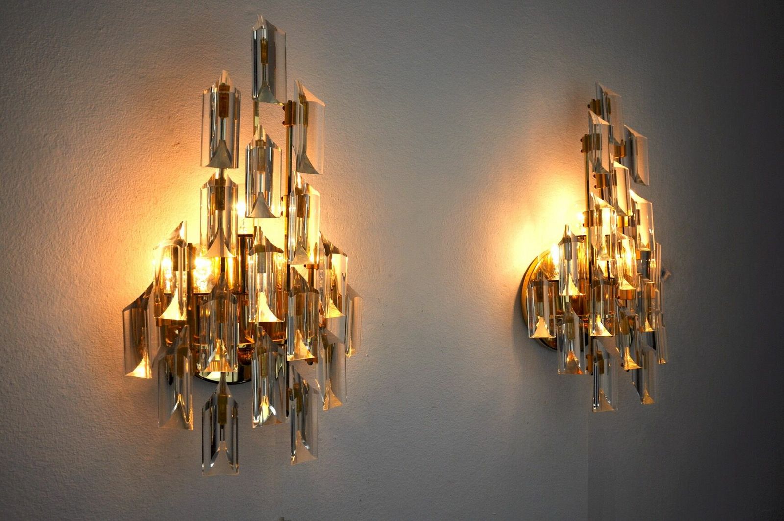 Pair Of Oscar Torlasco Sconces, Triedri Glass, Italy, 1970 photo for sale