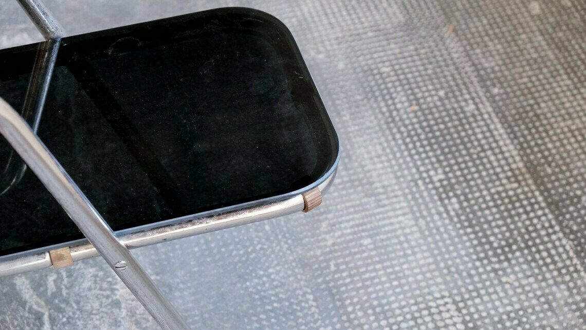 Small Bauhaus Flower Bench With Black Glass Plates photo Furniture