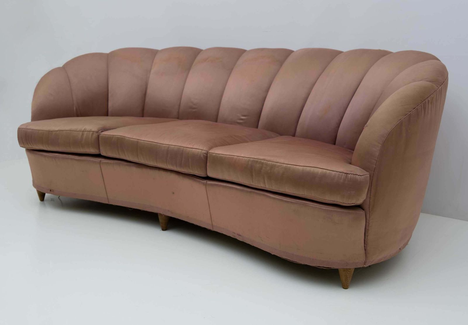 Gio Ponti Mid Century Modern Rare Italian Curved Sofa "Casa E Giardino" 1936 photo for sale