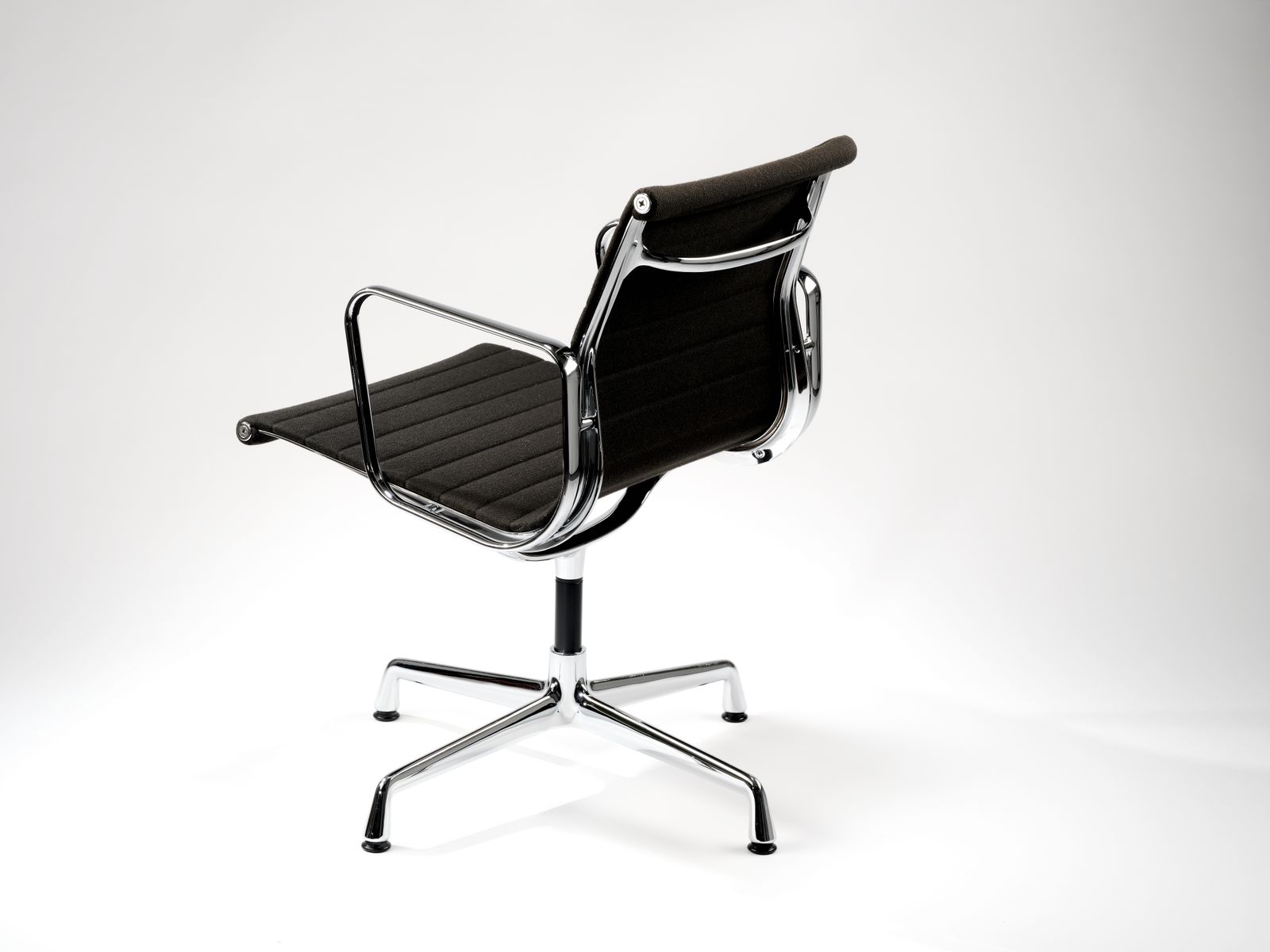 Vintage Vitra Eames Aluminium Group Ea108 Swivel Office Desk Chairs In Black Hopsack, Circa 1990's, 4 Matching Chairs Available. photo Furniture