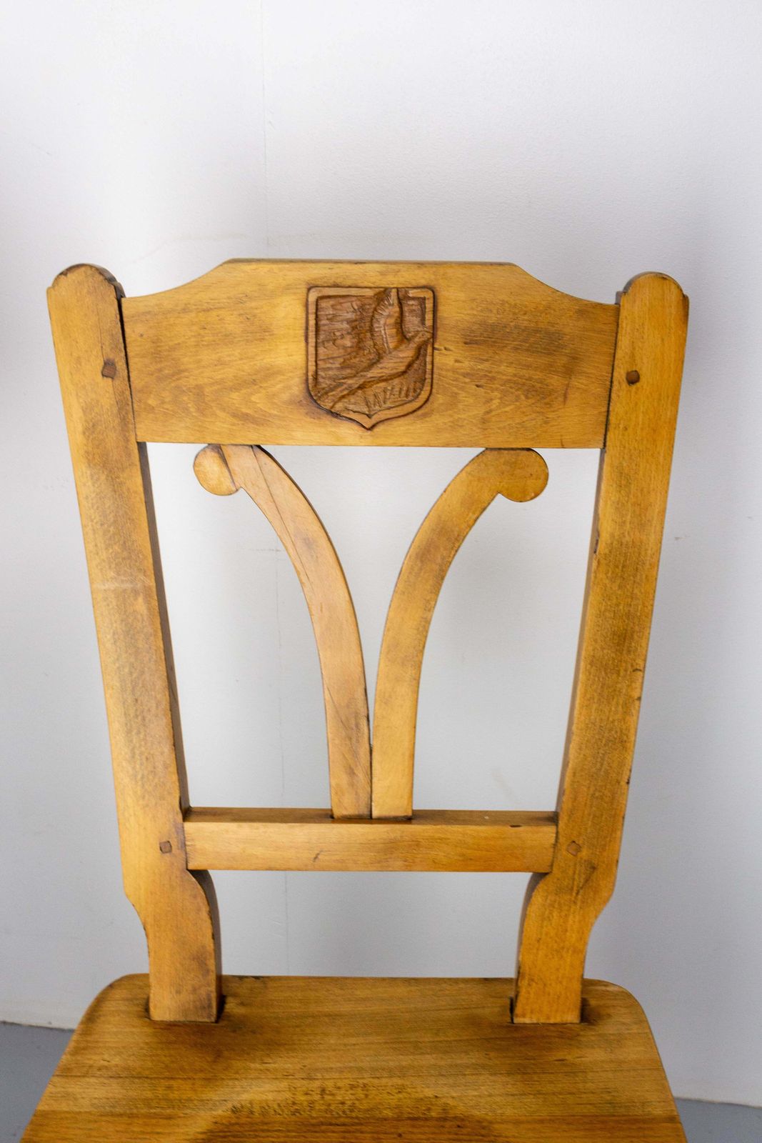 Set Of Table & Four Chairs In The Hunting Theme Oak, France, Mid 20th Century photo buy
