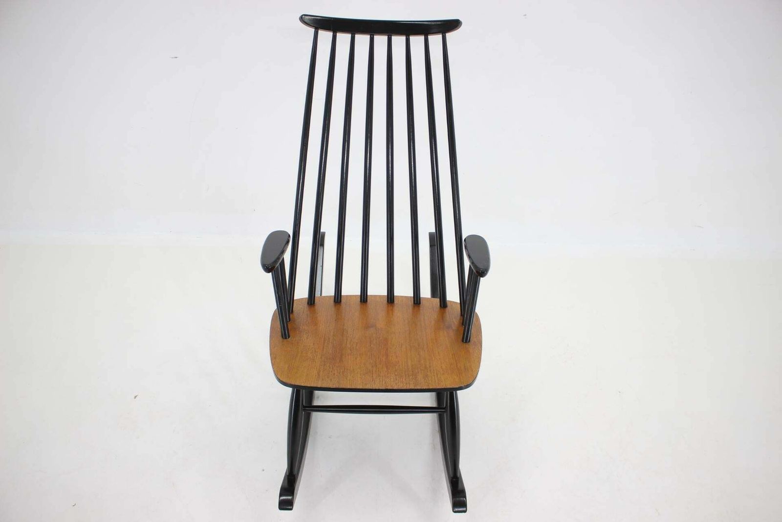 1960s Varjosen Puunjalostus Beech Rocking Chair, Finland photo Furniture