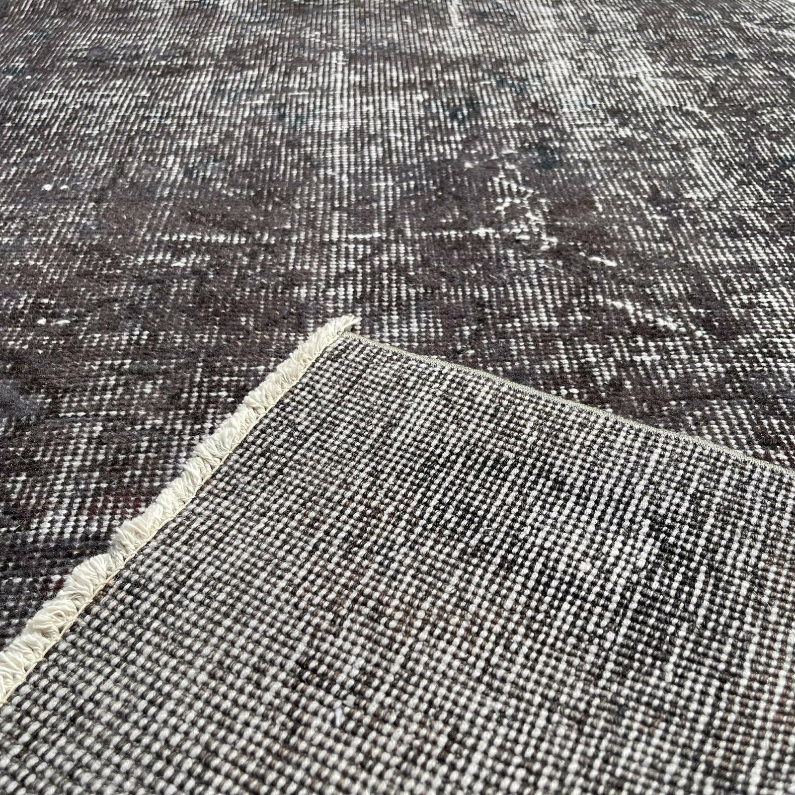 photo furniture Vintage Distressed Turkish Rug , 250 X 82 Cm Wool Vintage Rug