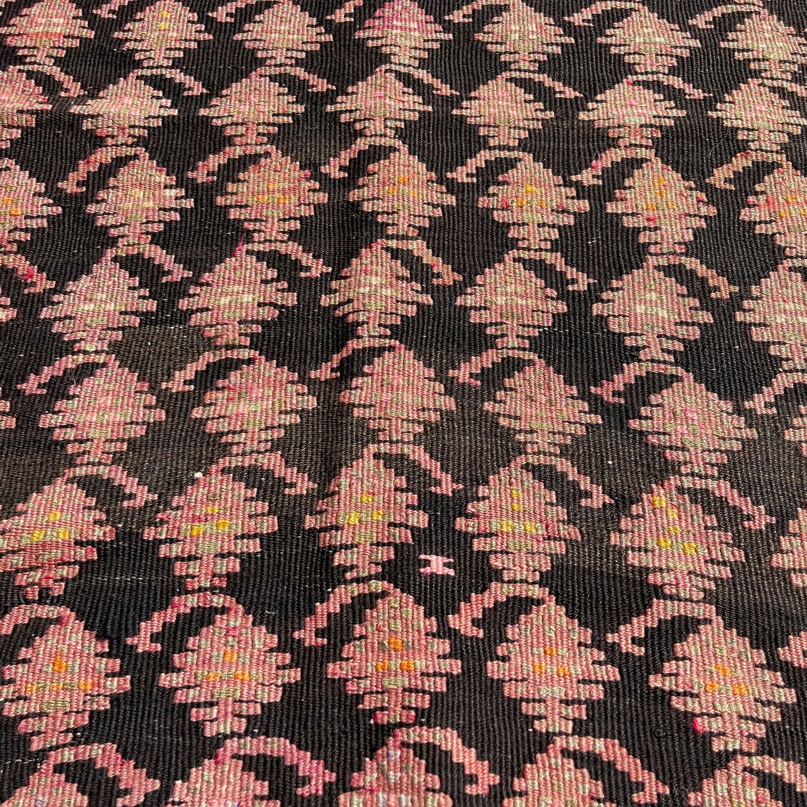 Traditional Turkish Kilim Rug ,Vintage Anatolian Turkish Kelim 113x95 Cm photo 435.0