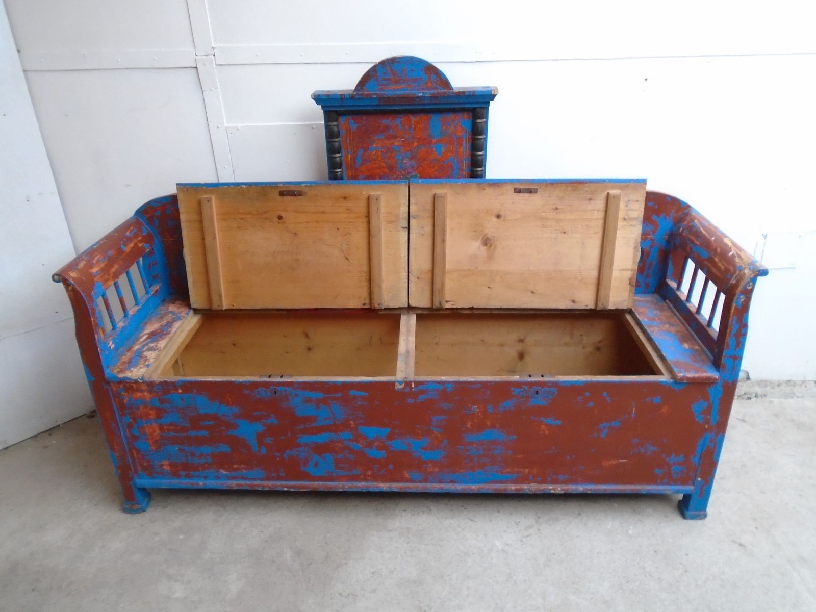 photo furniture A Totally Original Early Victorian Pine Painted Blue / Red 3 Seater Hungarian Bench