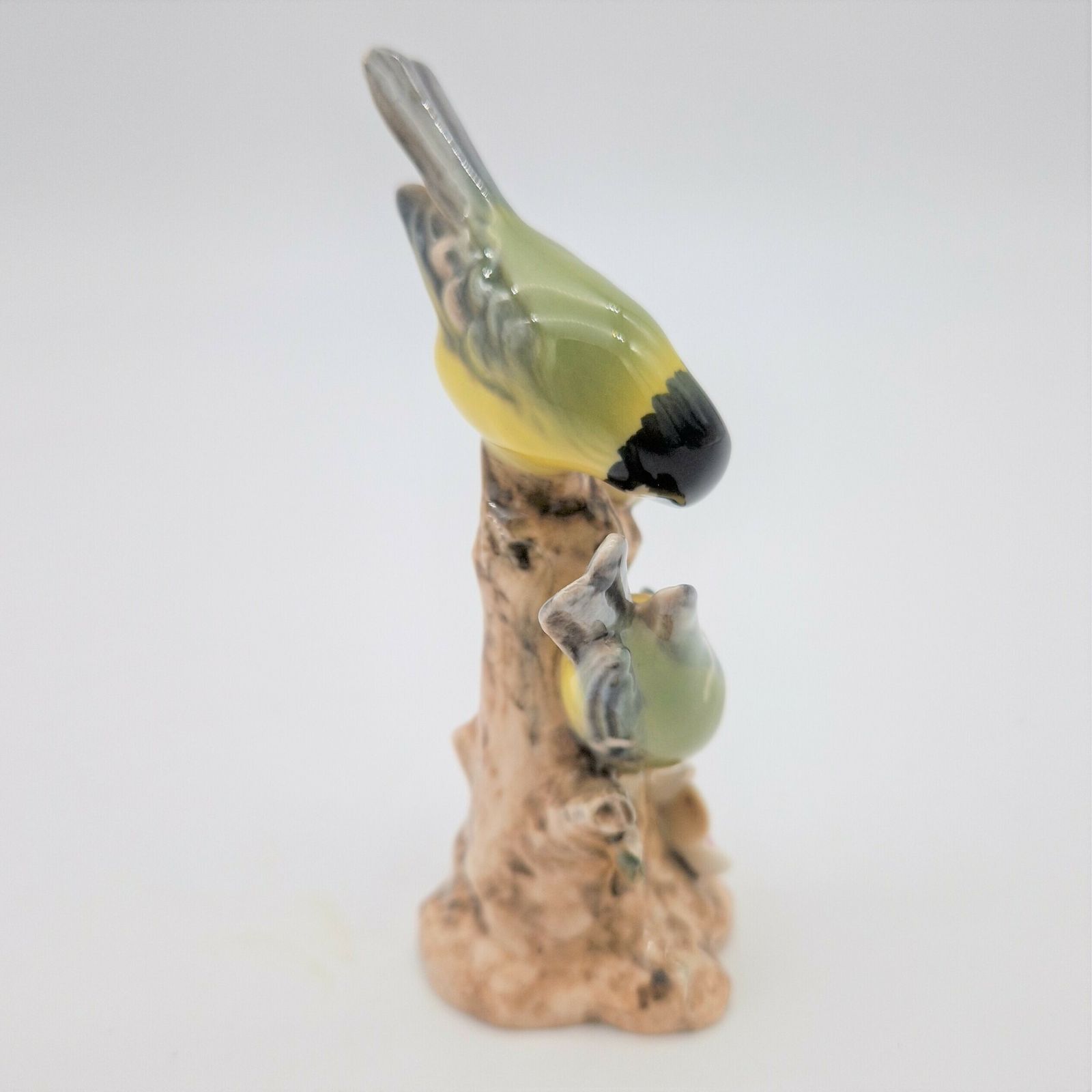 Porcelain Figurine "Titmouse" By Göbel. 1970   1975 photo 130.0