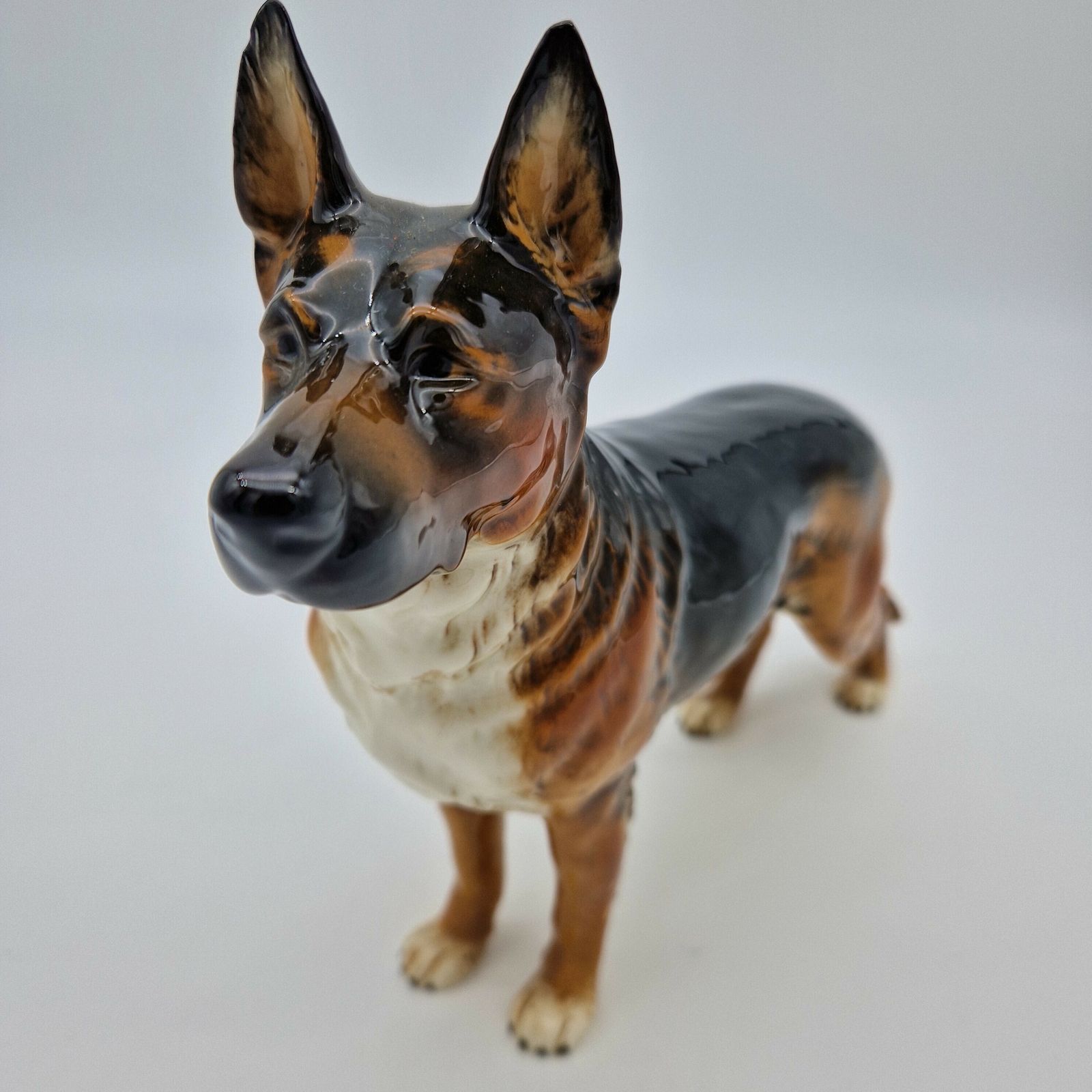 Porcelain Figurine " German Shepherd" From Frobik By Göbel. 1970   1975