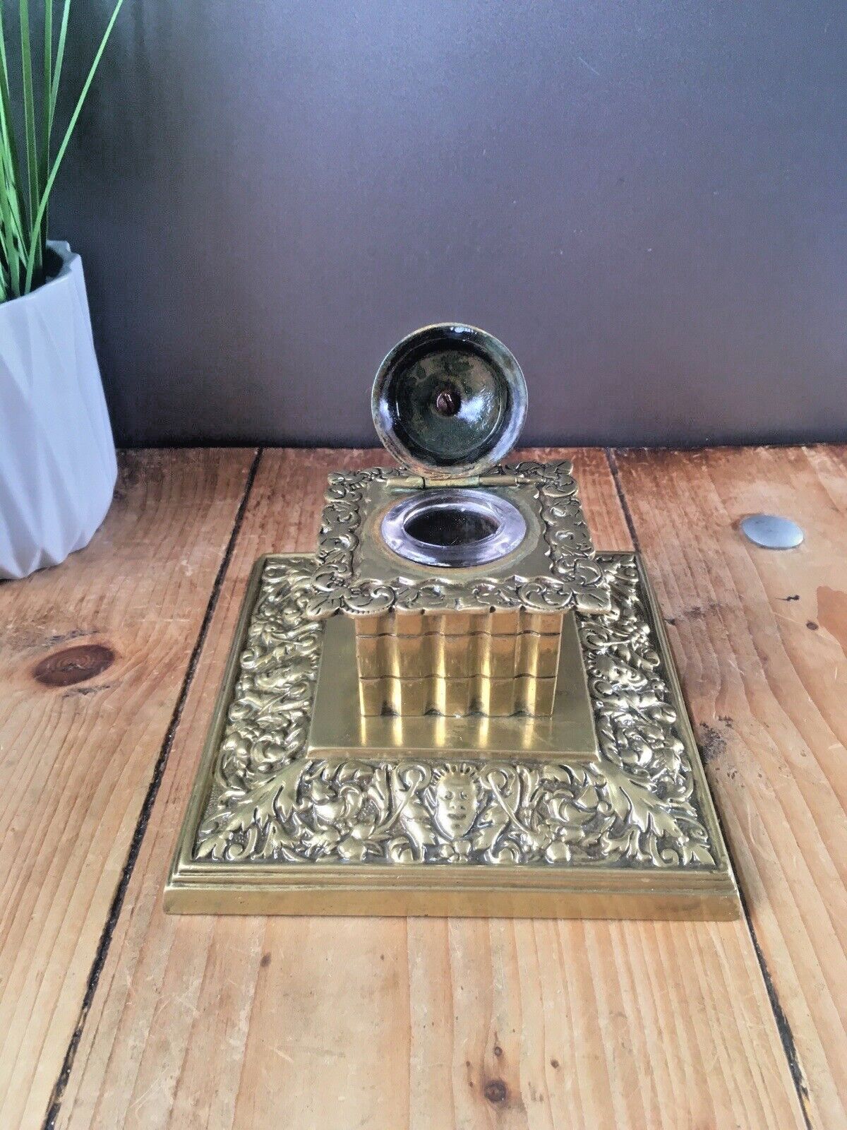 photo furniture Quality Antique William Tonks & Sons Brass Inkwell Office Desk Accessory Prop
