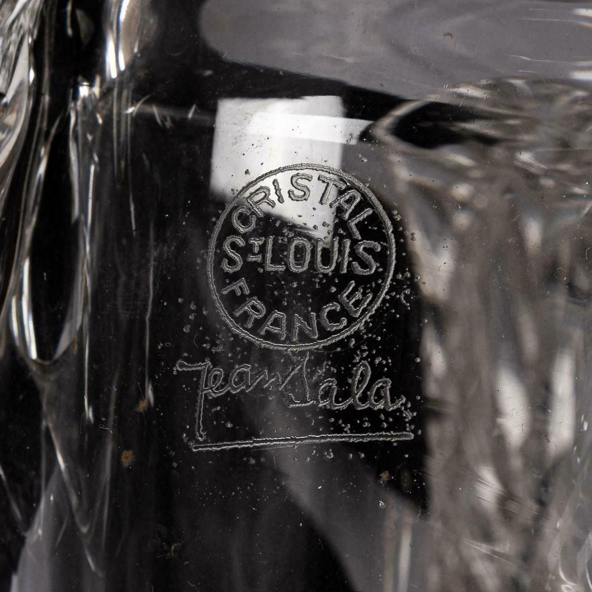 photo vintage 20th Century Saint Louis Crystal Fish By Jean Sala, (1895 1976)