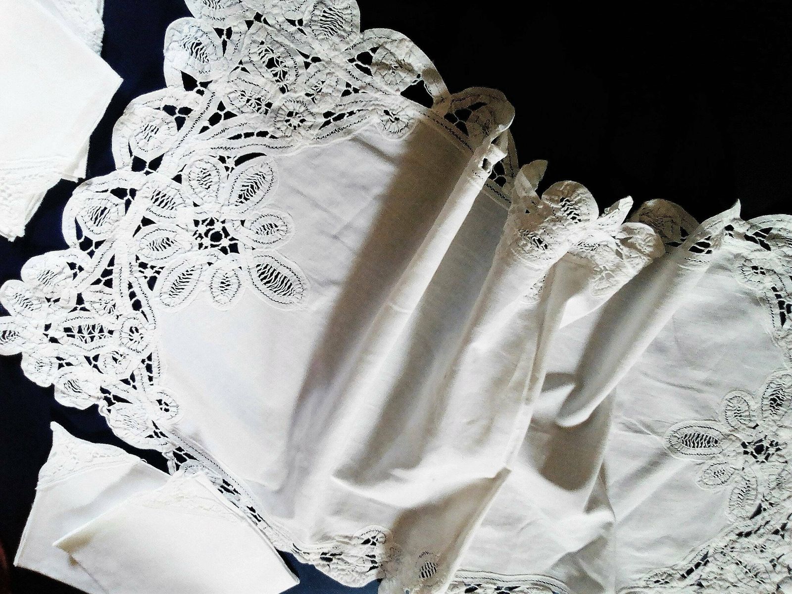 Vintage French Cotton Richelieu Lace Table Runner And 4 Napkins, Table Doily Lace Edging And Serviettes photo furniture