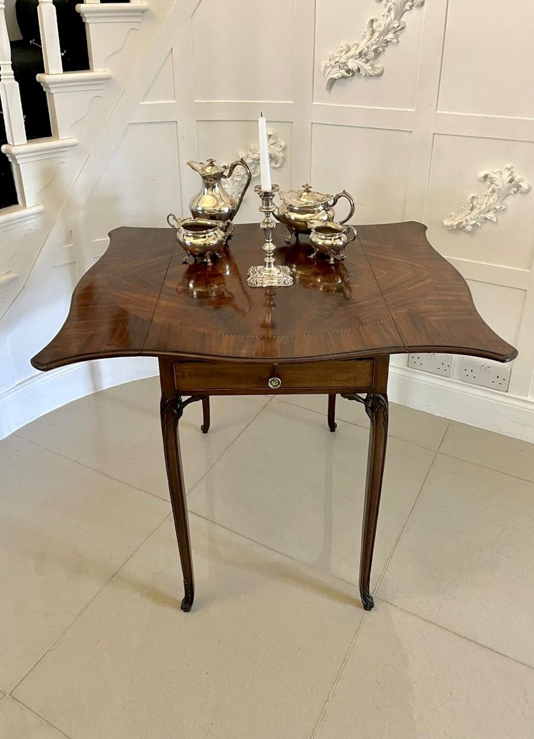 Antique 18th Century Quality Mahogany Inlaid Butterfly Pembroke Table photo 2295.0