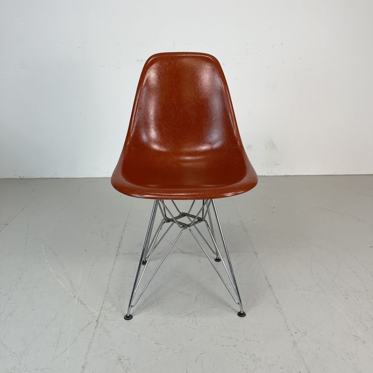 Eames Herman Miller Dsr Side Chair In Terracotta photo 639.99