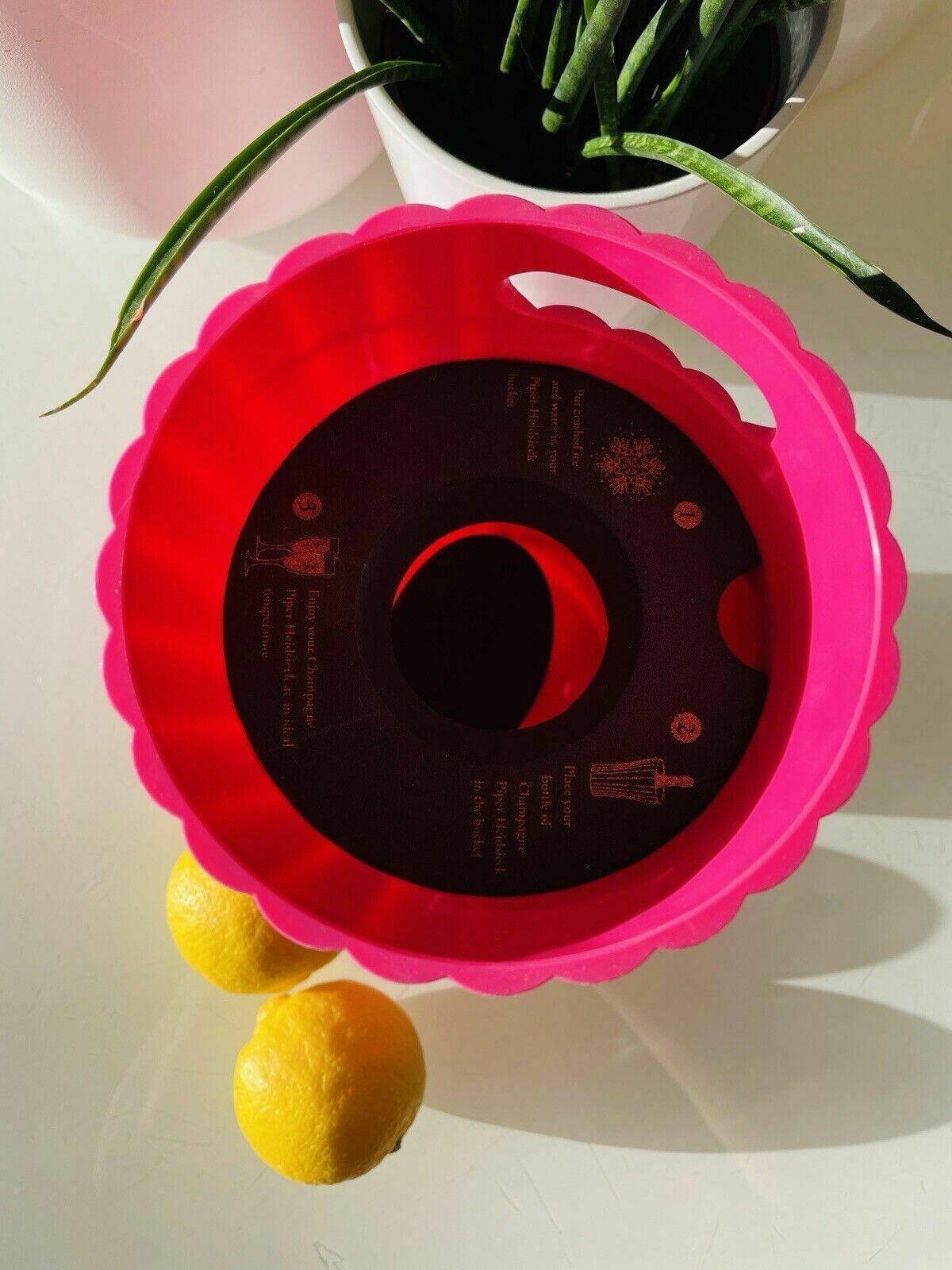 photo vinterior Fluted Acrylic Piper Heidsieck Champagne Ice Bucket Pink Signature Piece Rare
