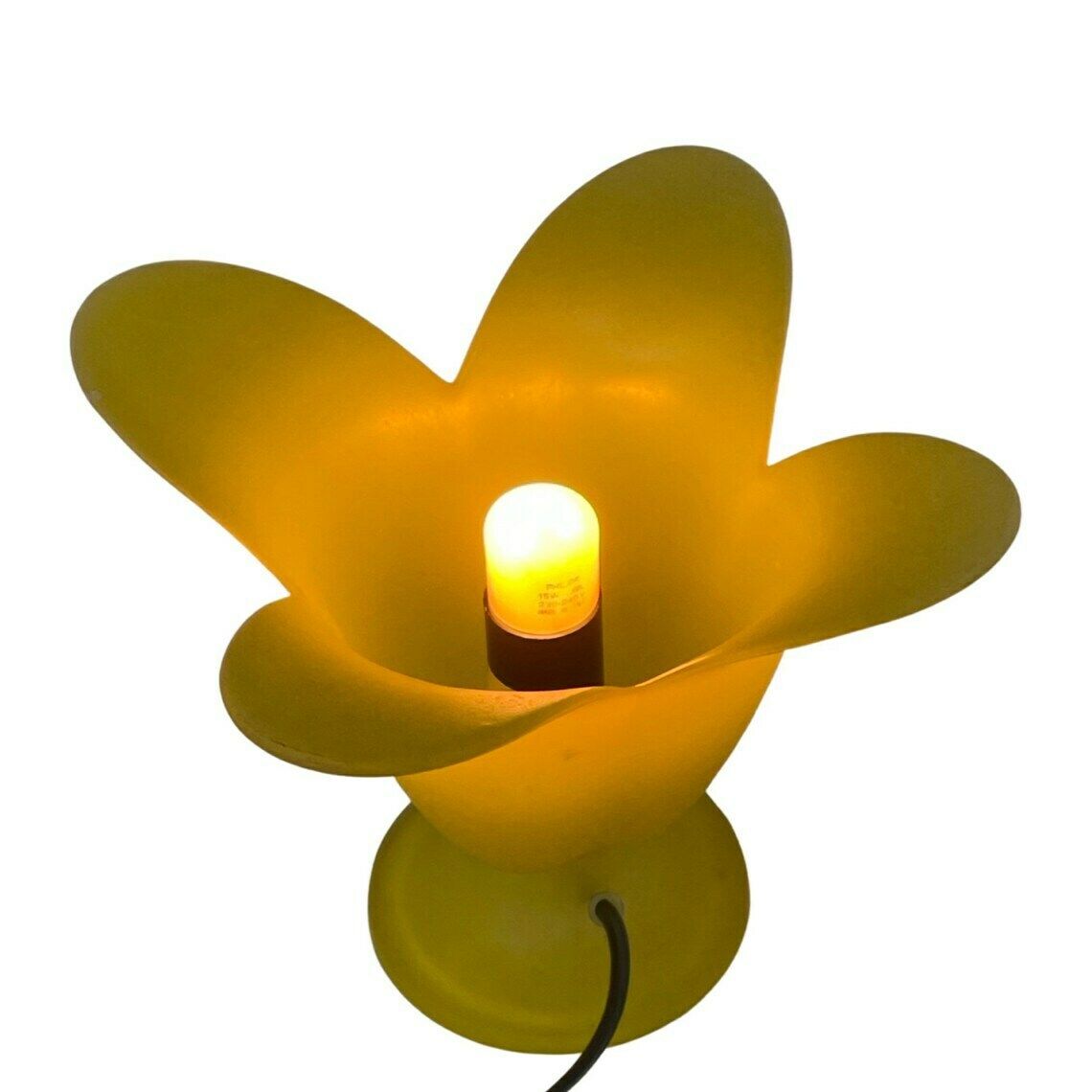 Vandeheg   Tafellamp Van Glas   Geel   Model Tullip photo Verlichting