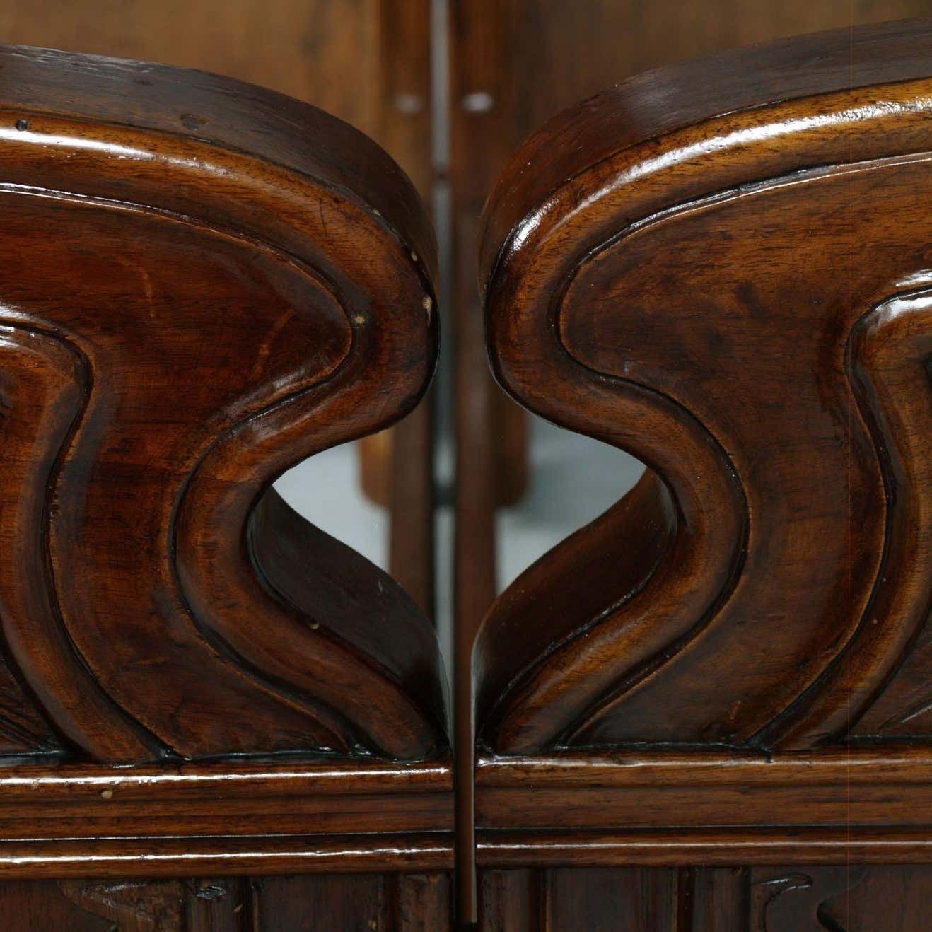 Art Nouveau Pair Of Beds By Vincenzo Cadorin Venezia Hand Carved Walnut photo buy