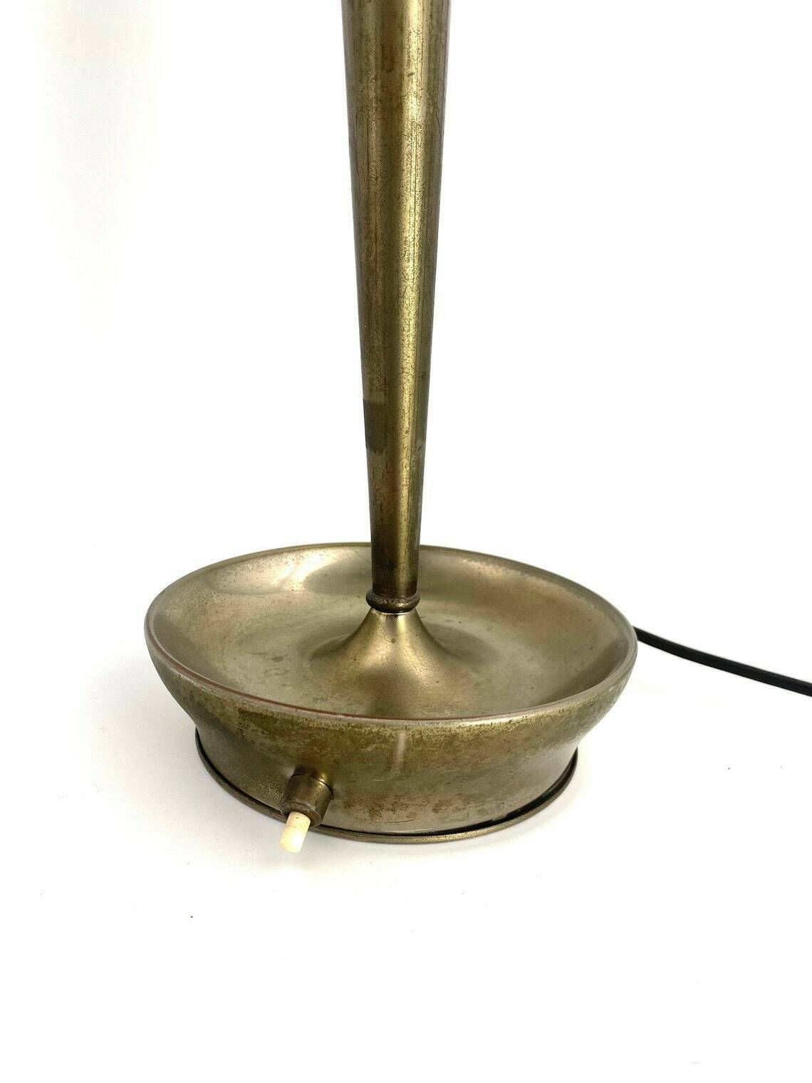 Rare Executive Desk / Table Lamp Mod. D 4639, Stilnovo, Milan Italy, Circa 1950s photo vinterior