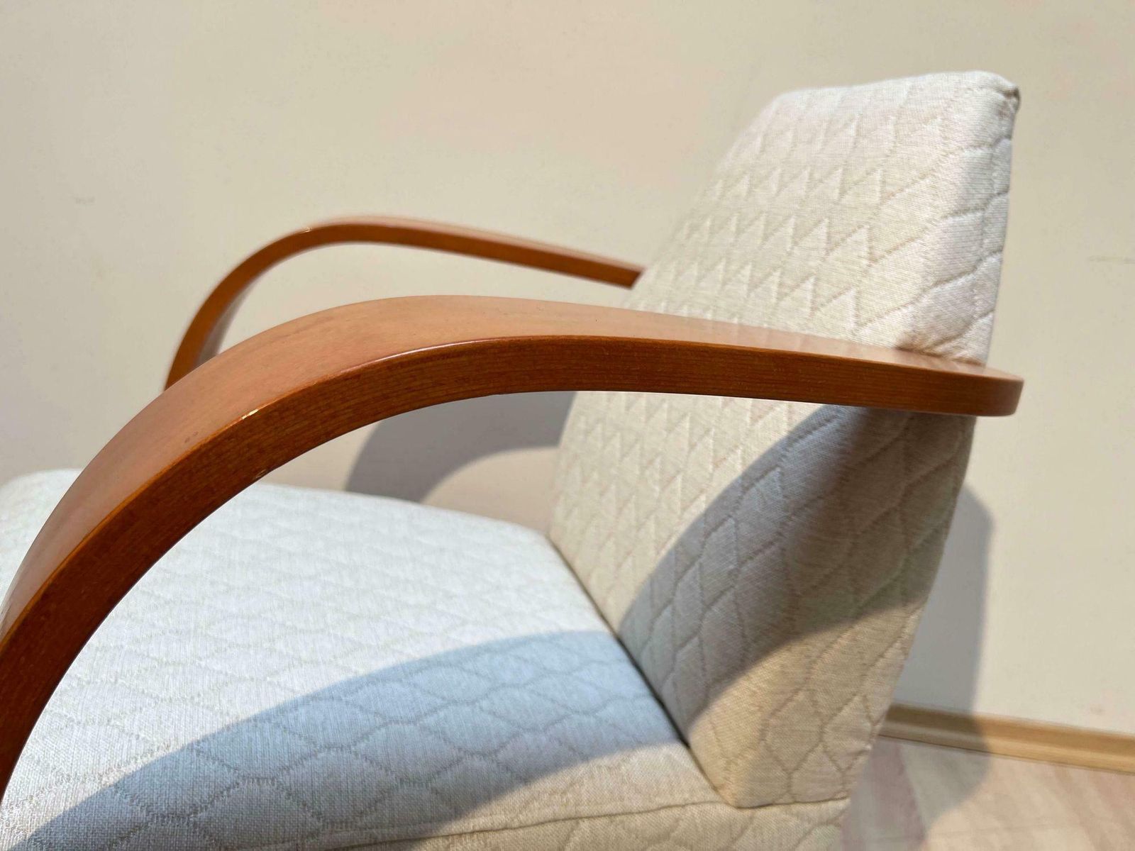 photo buy Spanish Design Club Chair, Beech, Plywood, Cream Quilt Fabric, 1990s