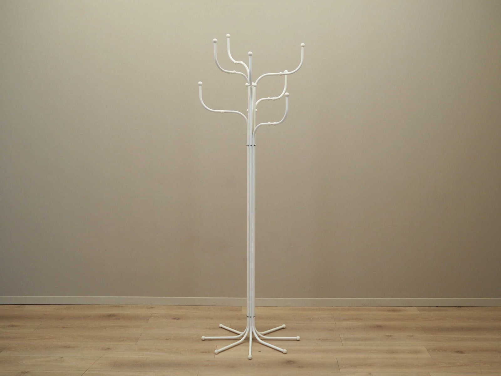 Floor Hanger, Danish Design, 1970s, Designer: Sidse Werner, Manufacturer: Fritz Hansen photo furniture