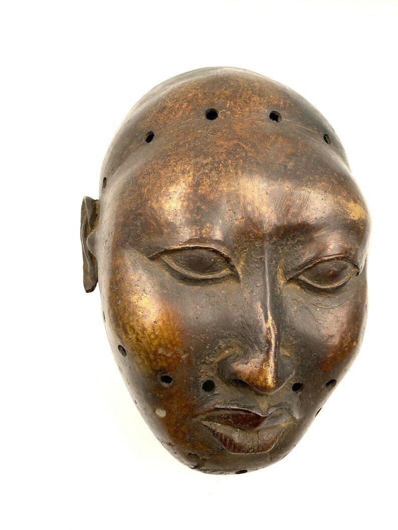 African Trophy Head Of A Foreign Ruler, Bronze, Benin Kingdom, Early XX Century photo 819.0