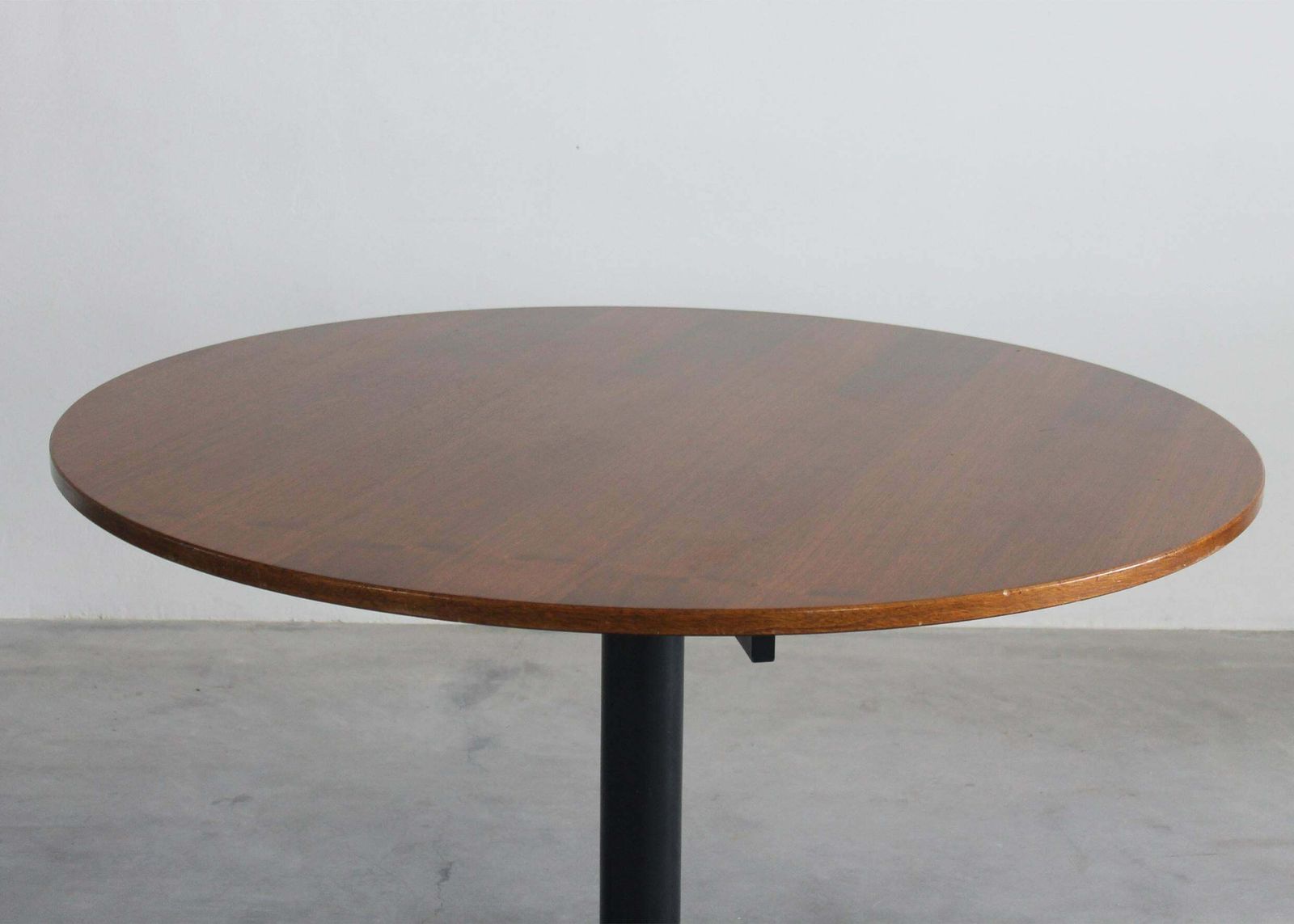 Franco Albini Tl30 Round Table In Metal And Wood For Poggi 1950s Italy photo for sale