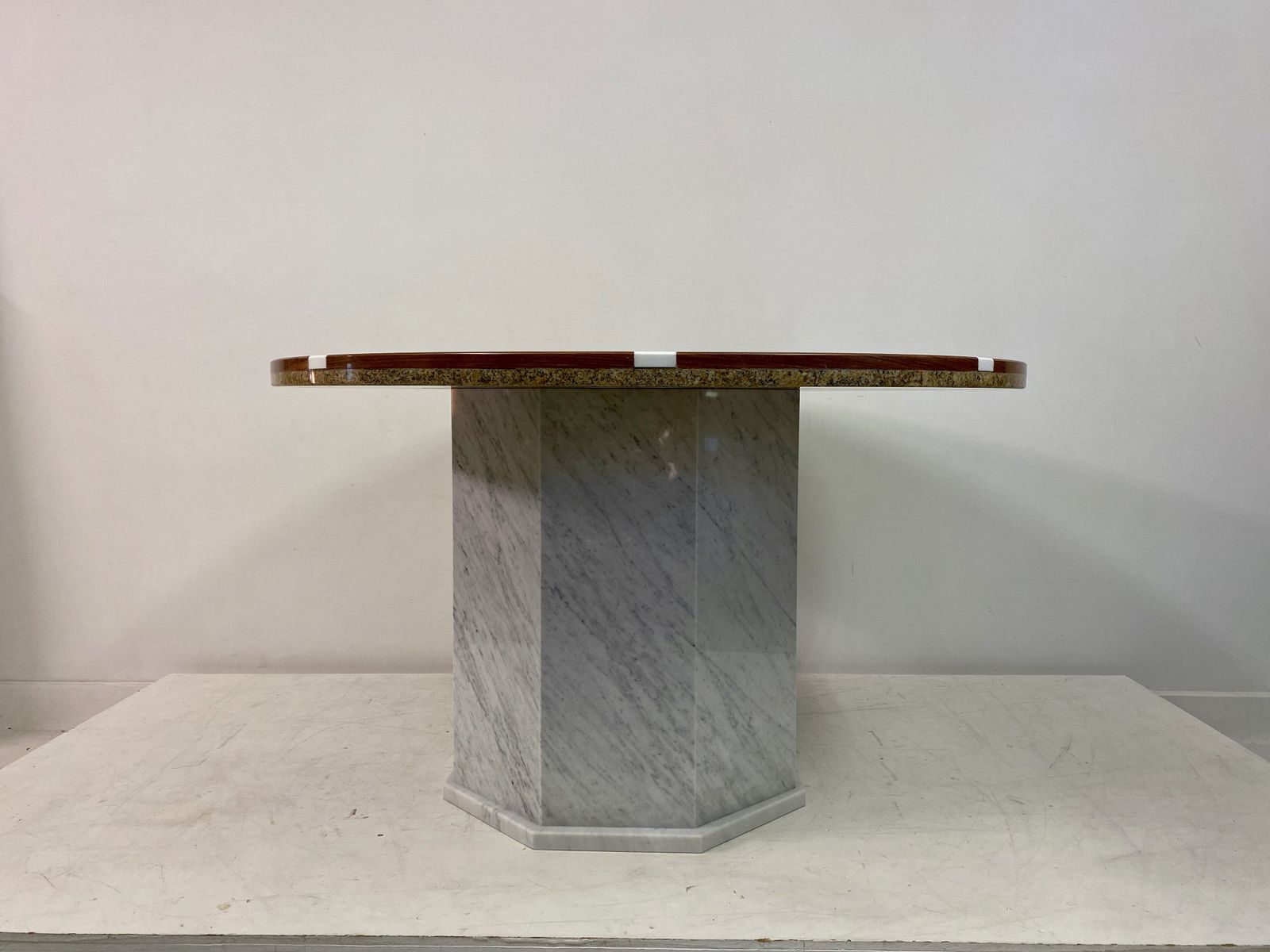 photo furniture 1970s Red And White Marble Dining Or Centre Table