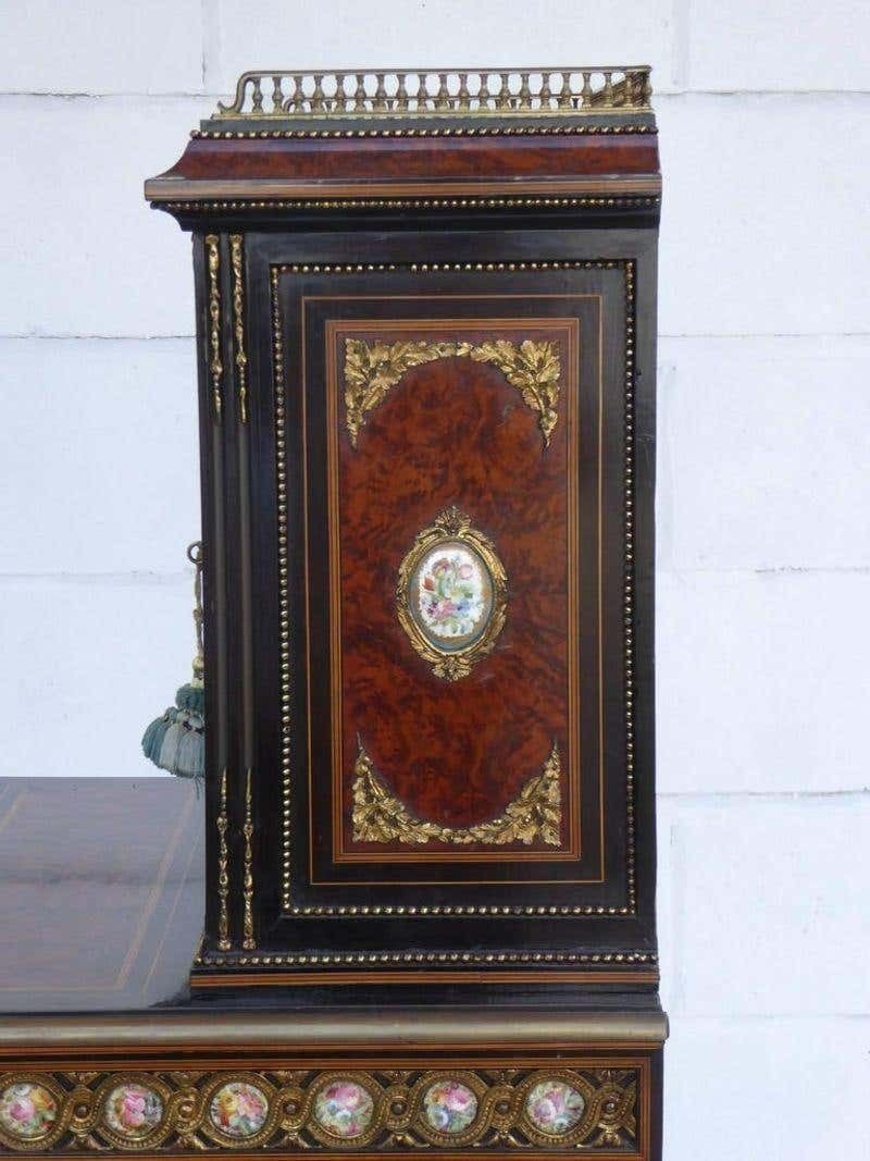 photo furniture 19th Century Ebony And Thuya Wood Bonheur Du Jour
