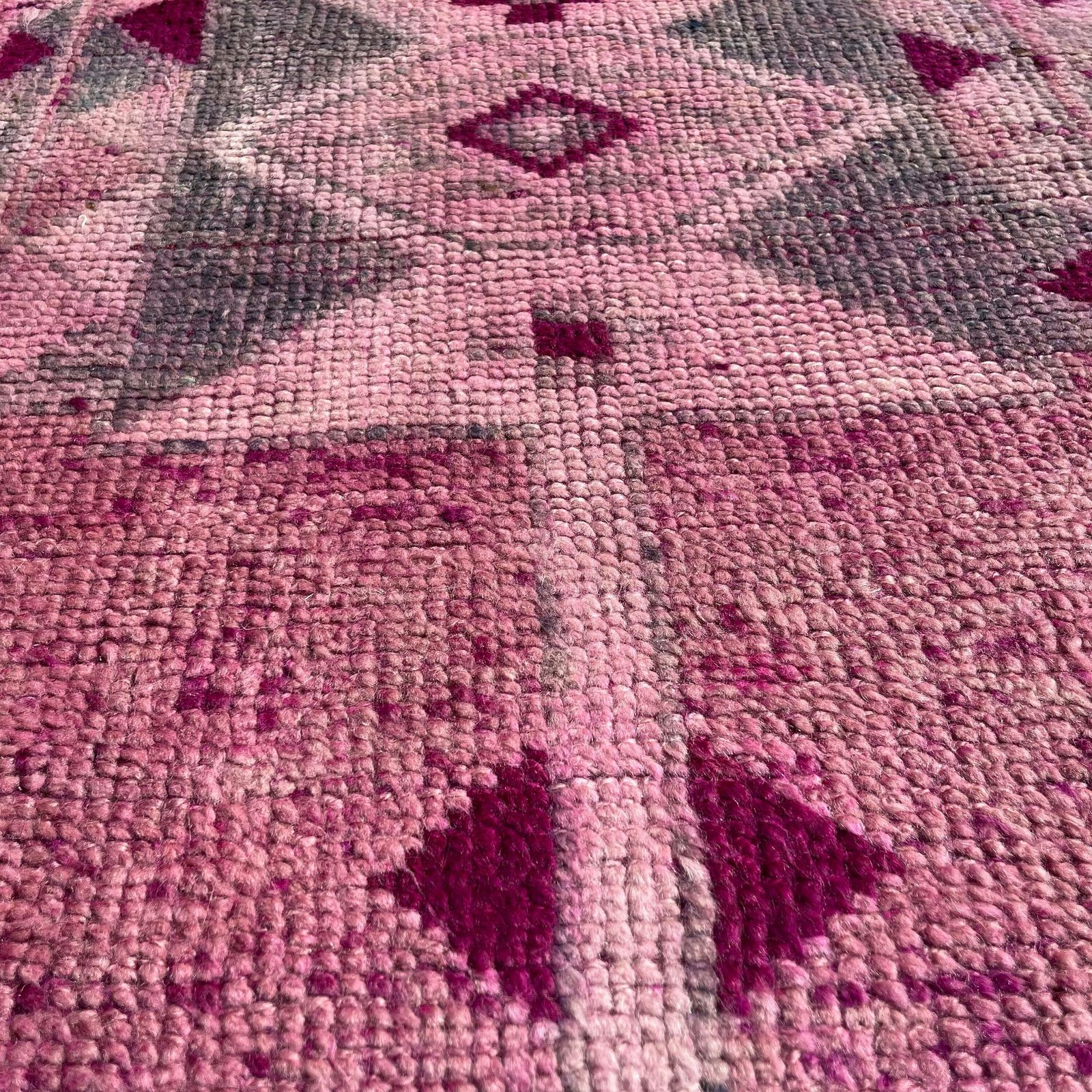 photo furniture Traditional Vintage Kurdish Herki Rug , 170 X 81 Cm