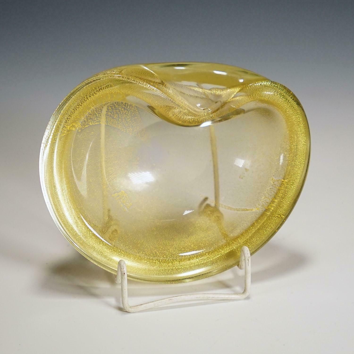 Vintage Art Glass Bowl With Gold Foil, Murano Italy 1950s photo 430.0