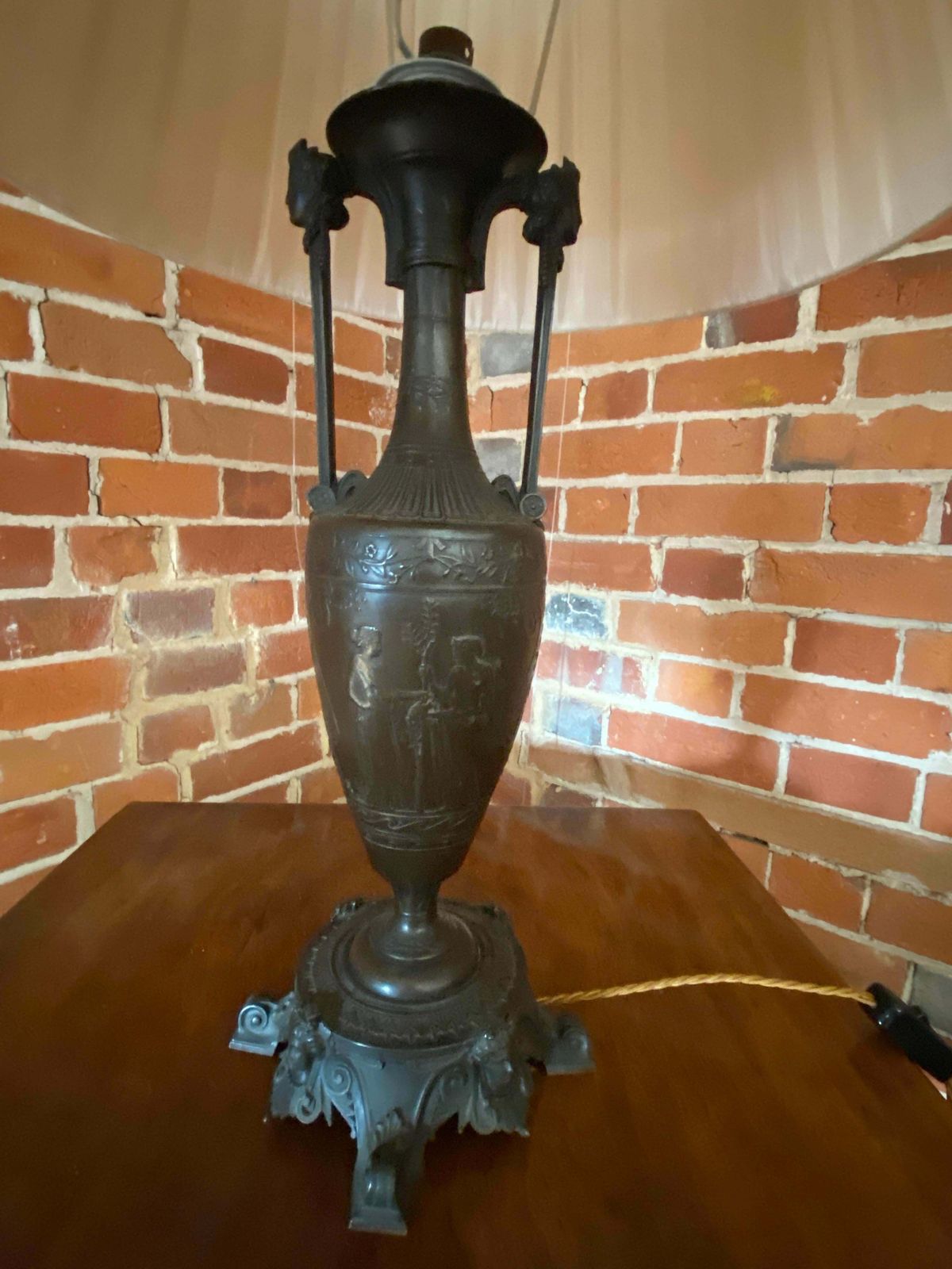 19th Century French Neo Greek Classical Bronze Lamp By Henry Cahieux photo for sale